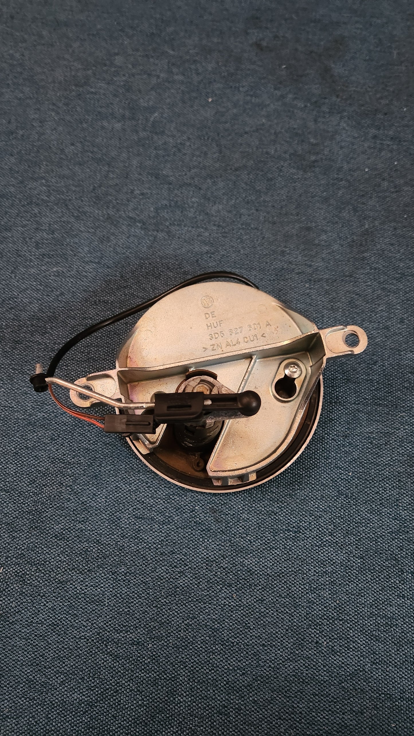 Phaeton 3D Heckklappengriff Kofferraum Heckklappe Schloss 3D5827601A Gebraucht D8