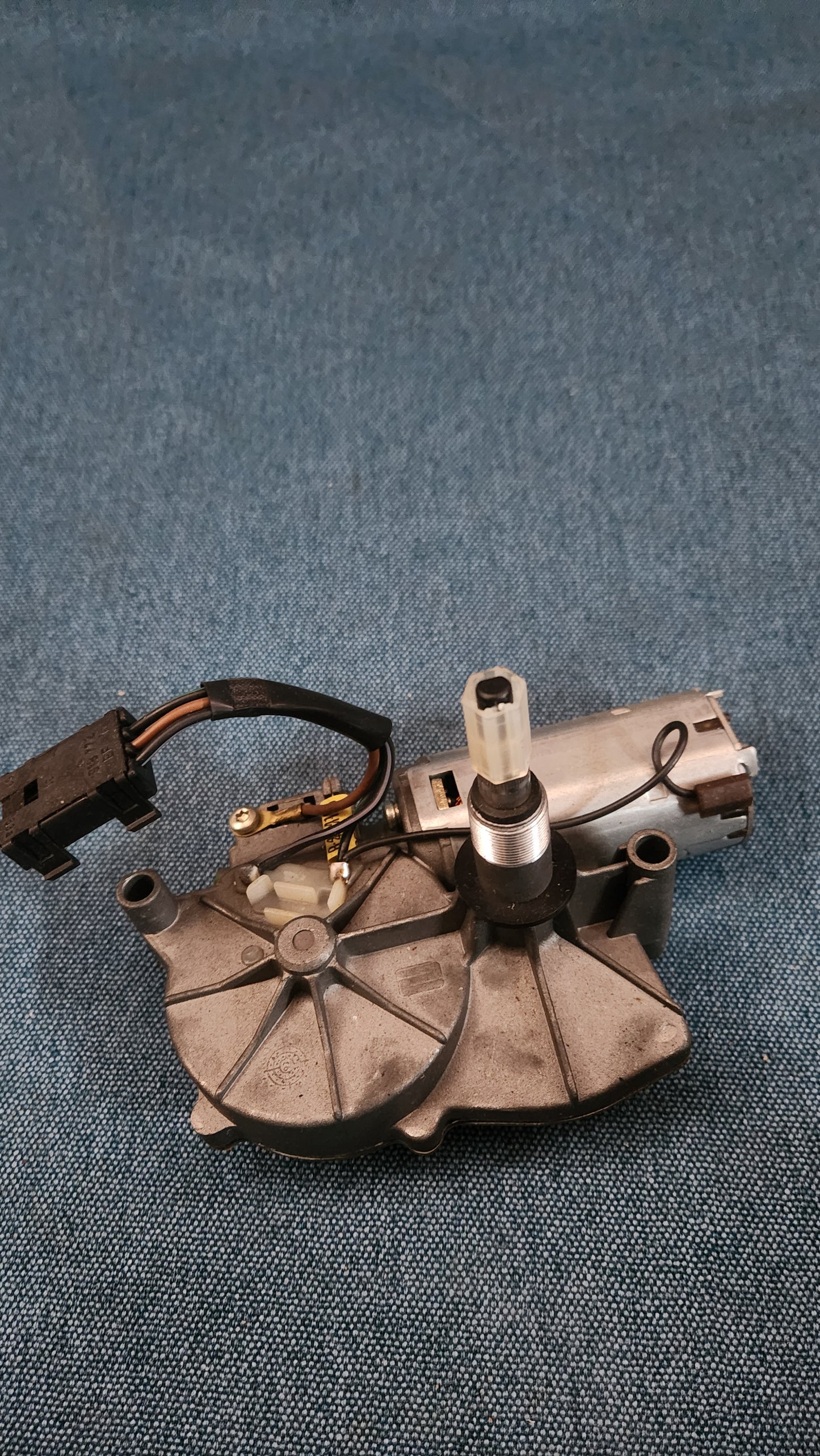 Wischermotor hinten Passat 35I B4 3A9955713A Nos M3