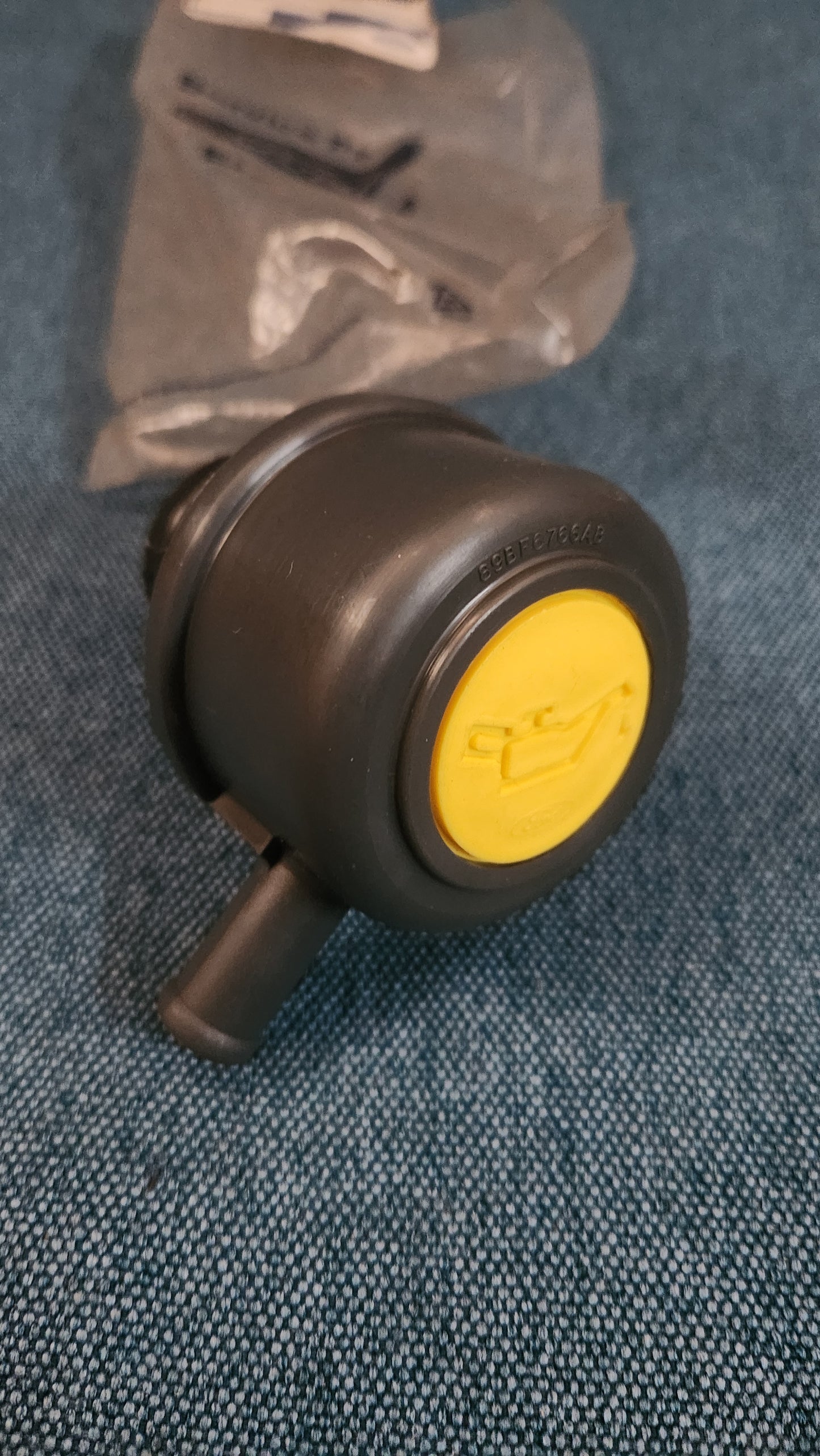 Öleinfülldeckel Ford Sierra/Mondeo/Escort/Fiesta/Scorpio Mk1 89BF6766AB Nos N1