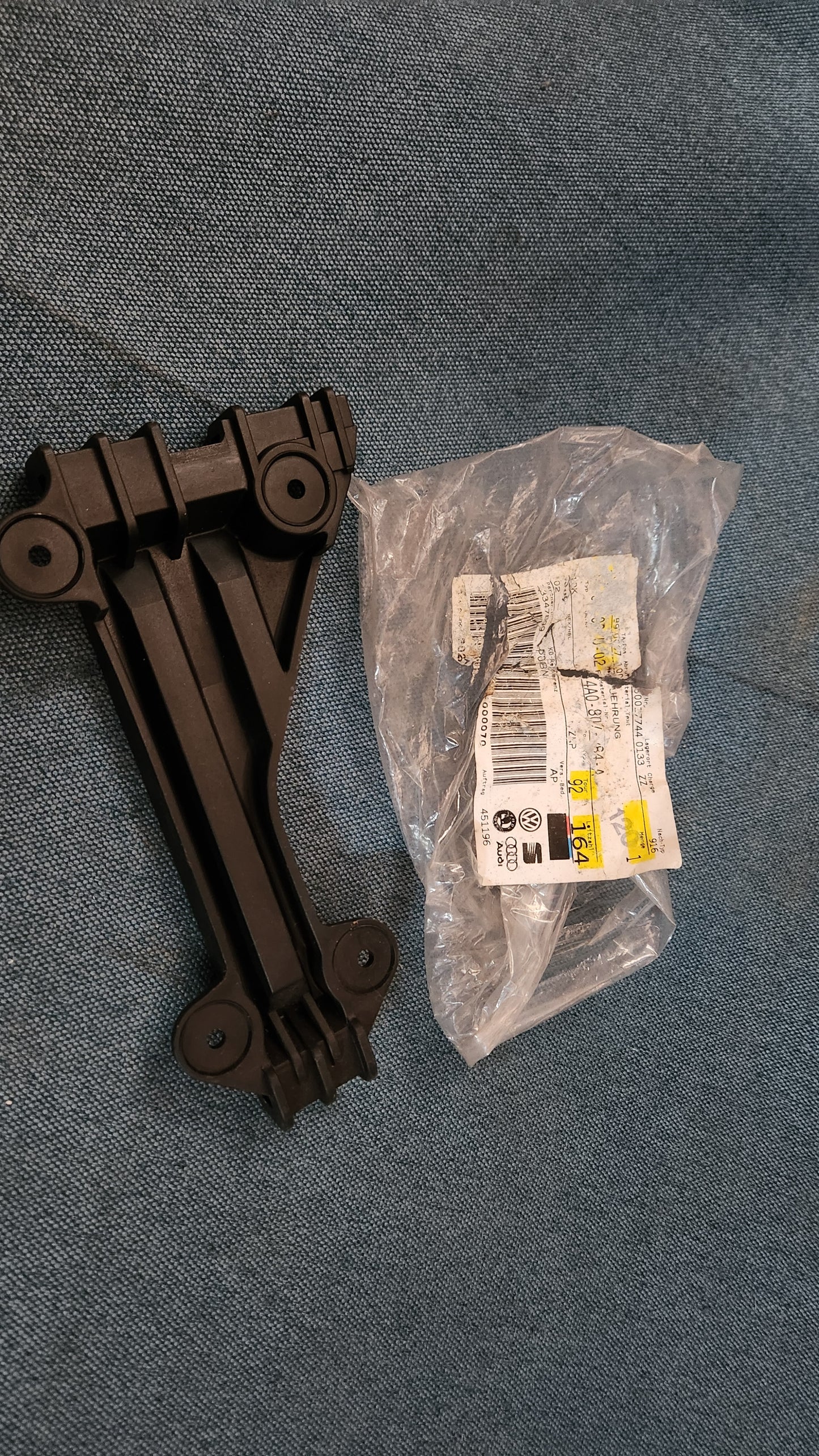 Audi 100 C3 Type 44 speedometer foil conductor foil 431919059J Nos B3