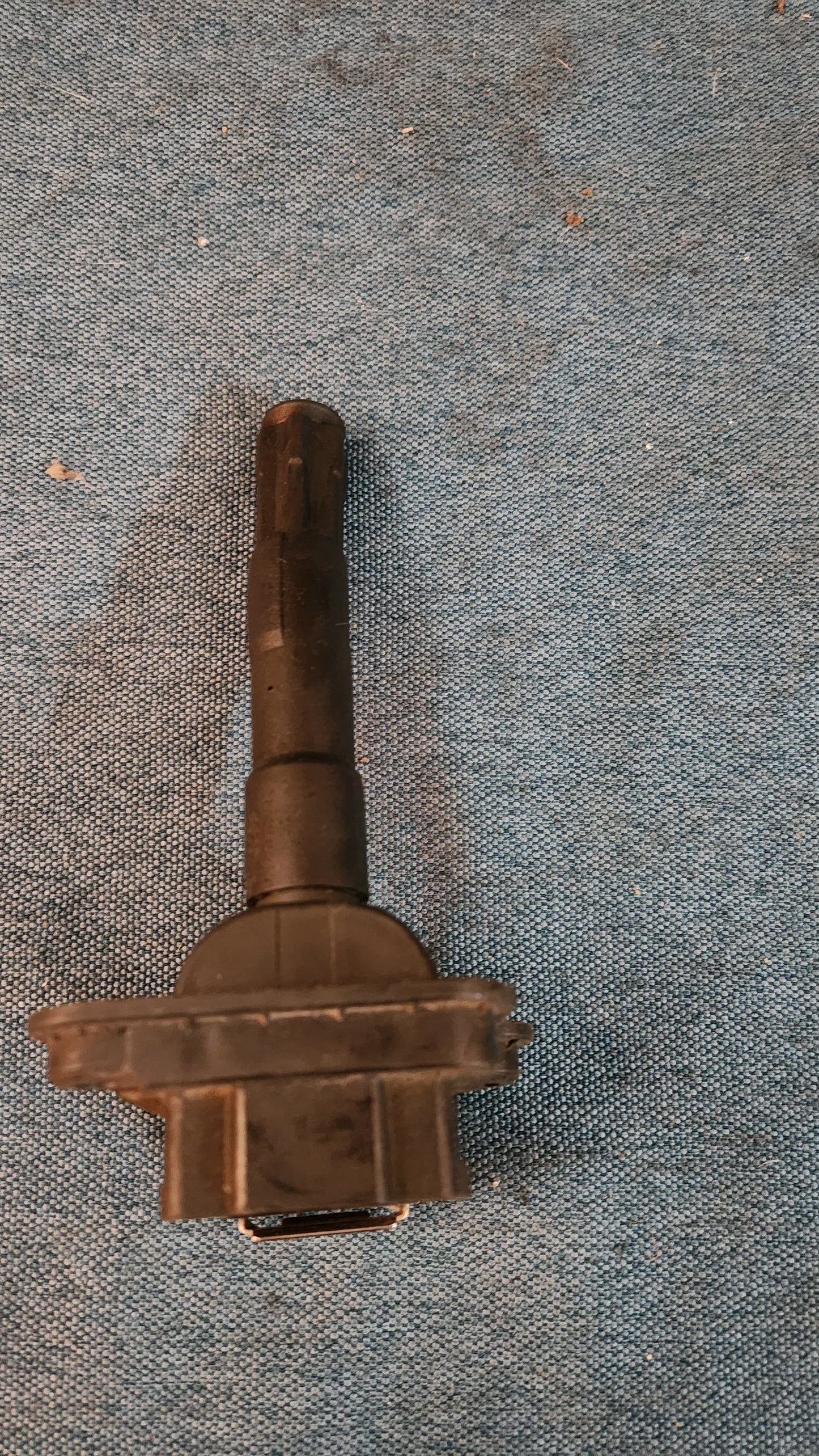 Zündspule Golf 4/Audi A3/A4B5/A6 C5/ Passat 3B/BG 058905105 Gebraucht D8