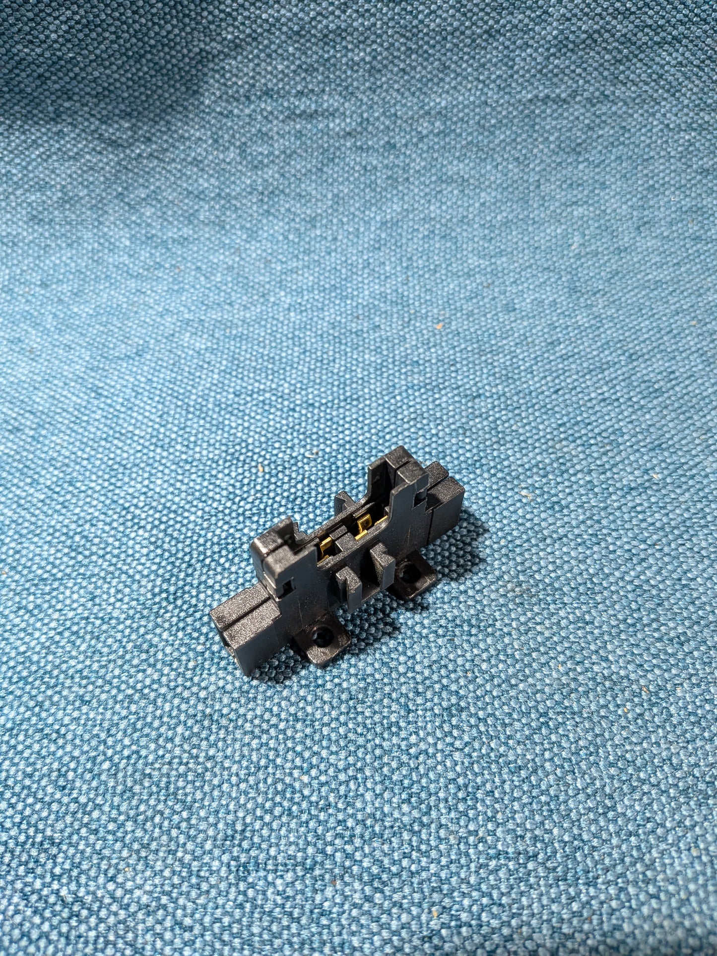 Fuse Holder Universal NOS/New A24