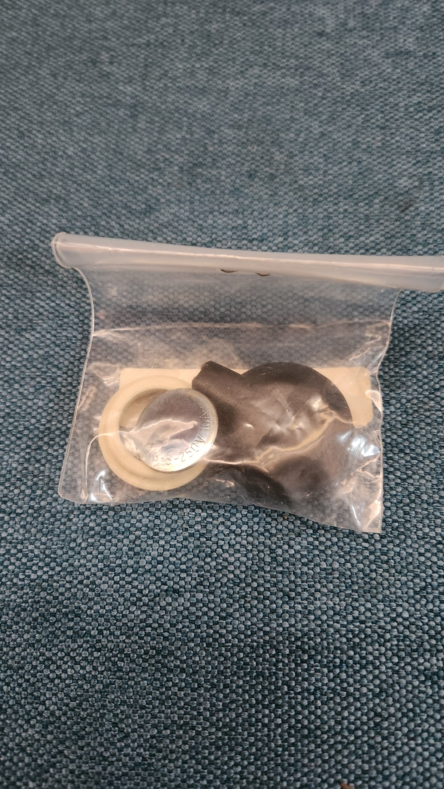 Überhitzungsschalter für Standheizung Eberspächer  LT1/T2/T3 Bus 211963239 Nos K7