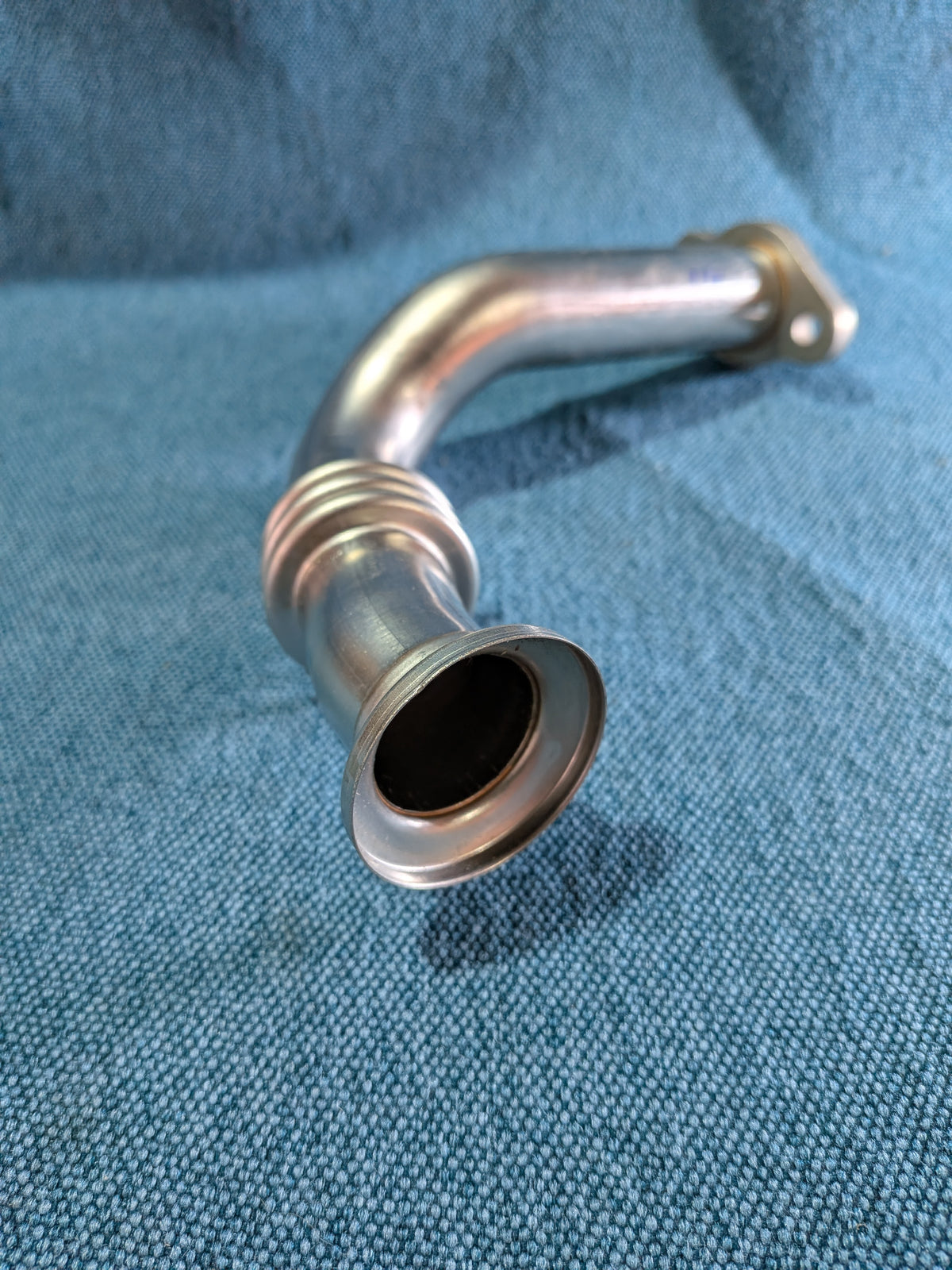 Rohr für AGR Polo/6R 03P131521D NOS B18