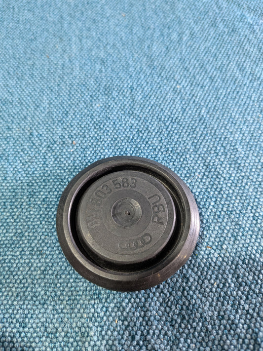 Plug Audi/90/B2/B3/B4/100/200/C3/C4/A6/C4/TT 811803583 NOS B8