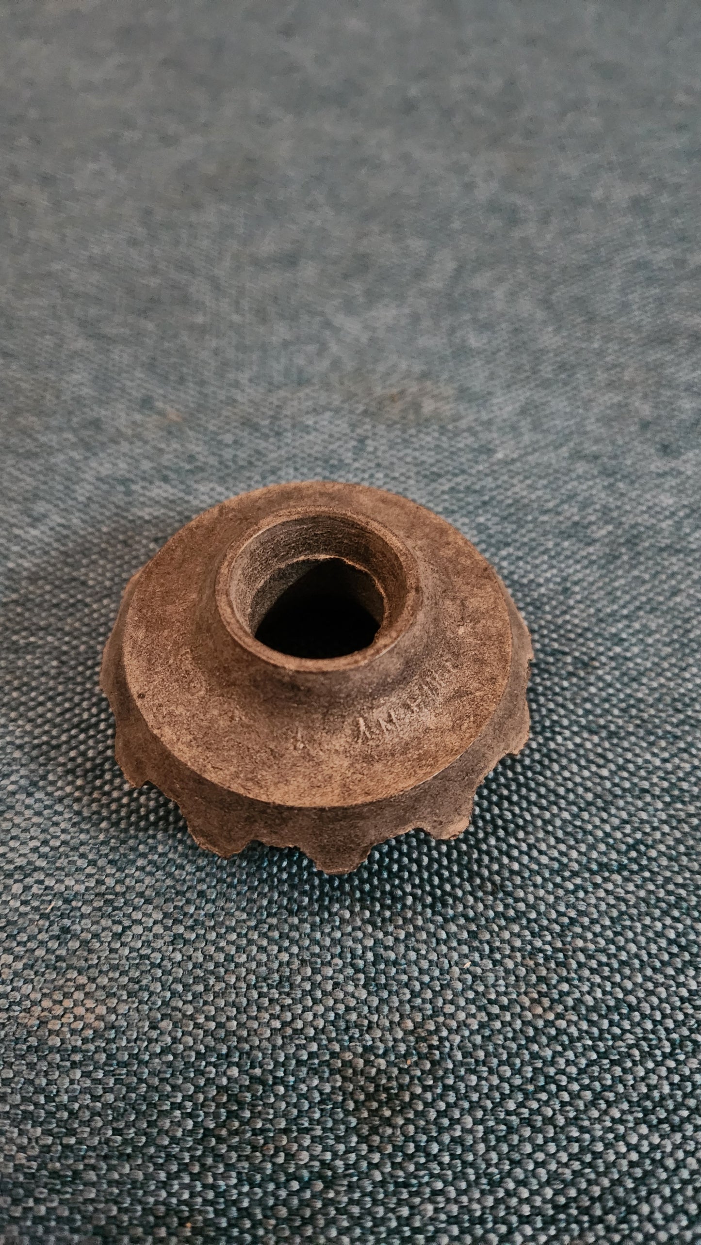 Lagerring für Stoßdämpfer hinten oben Golf/Jetta1/Scirocco1/2 171512335 Nos G9
