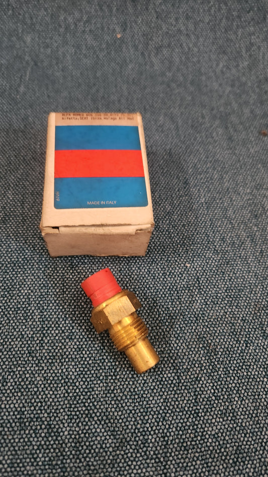 Coolant Temperature Sensor Alfa Romeo 605/158/38/Alfa 75/90/Alfetta/Seat Ibiza/Malaga 066002 NOS/New M7