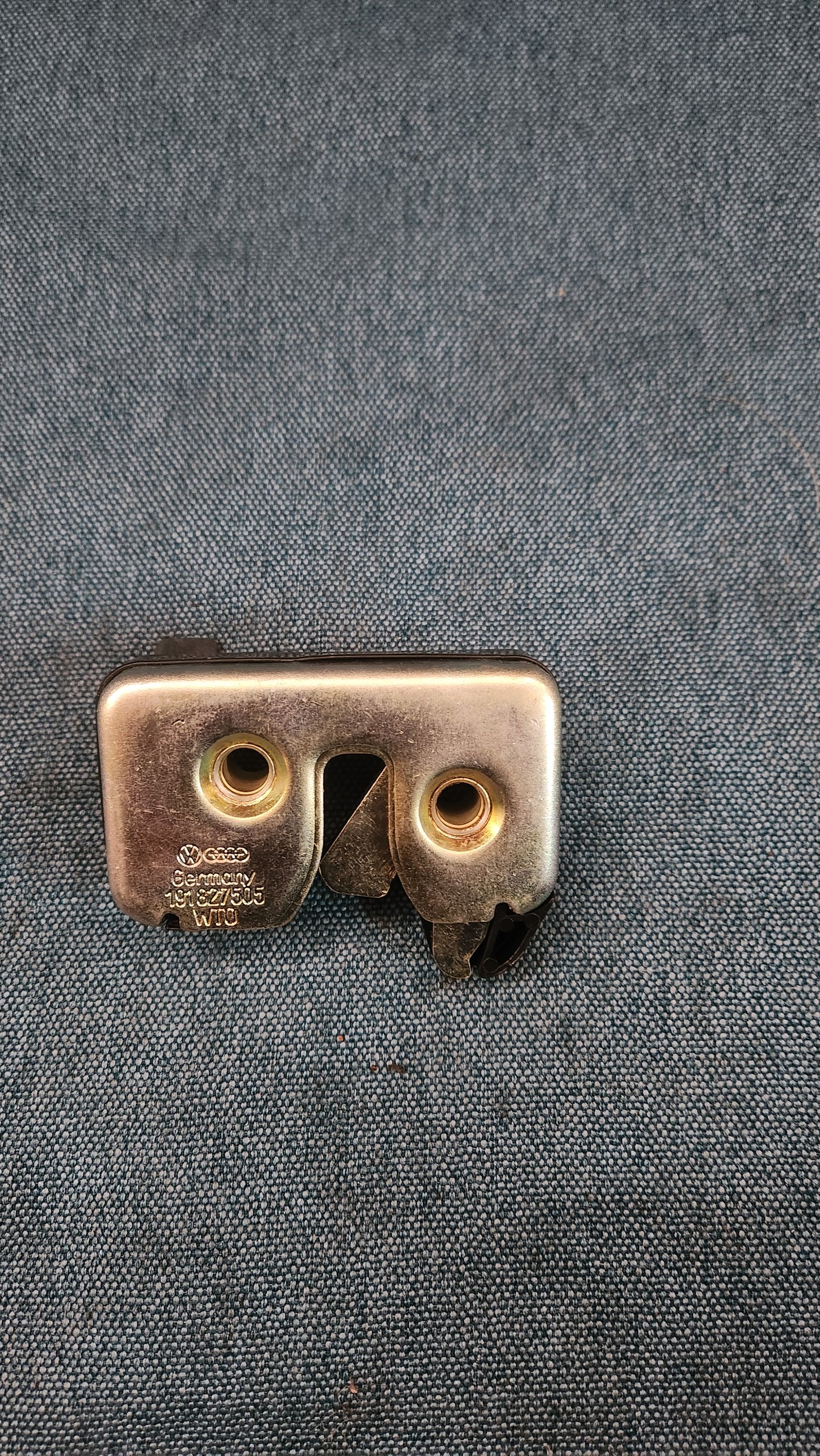 Golf2/Jetta2 Heckklappenschloss 191827505 Nos H1