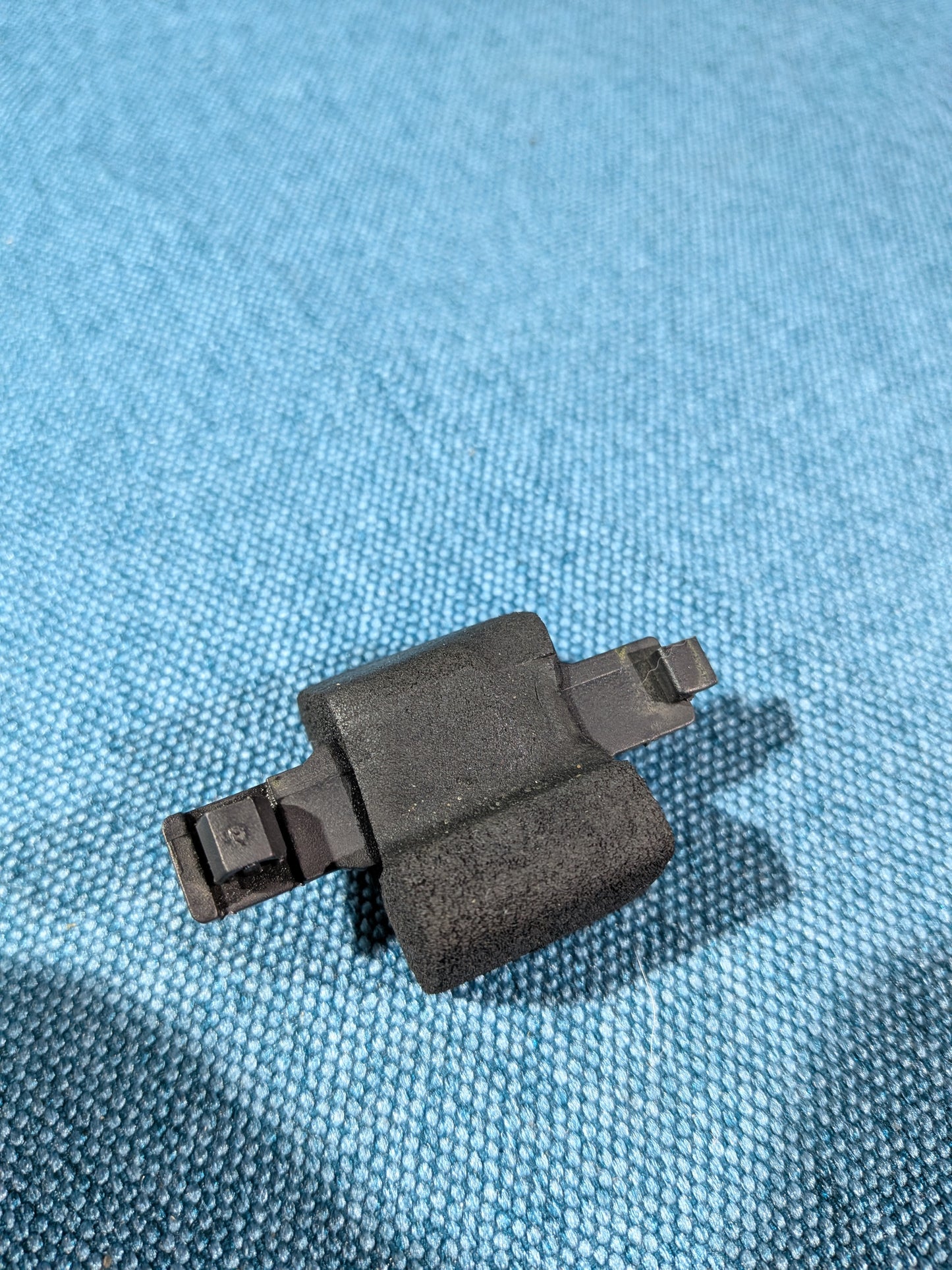 Füllstück Motorhaube Golf/Jetta/2/Corrado/Polo/86C/6N 191823713 Gebraucht A11