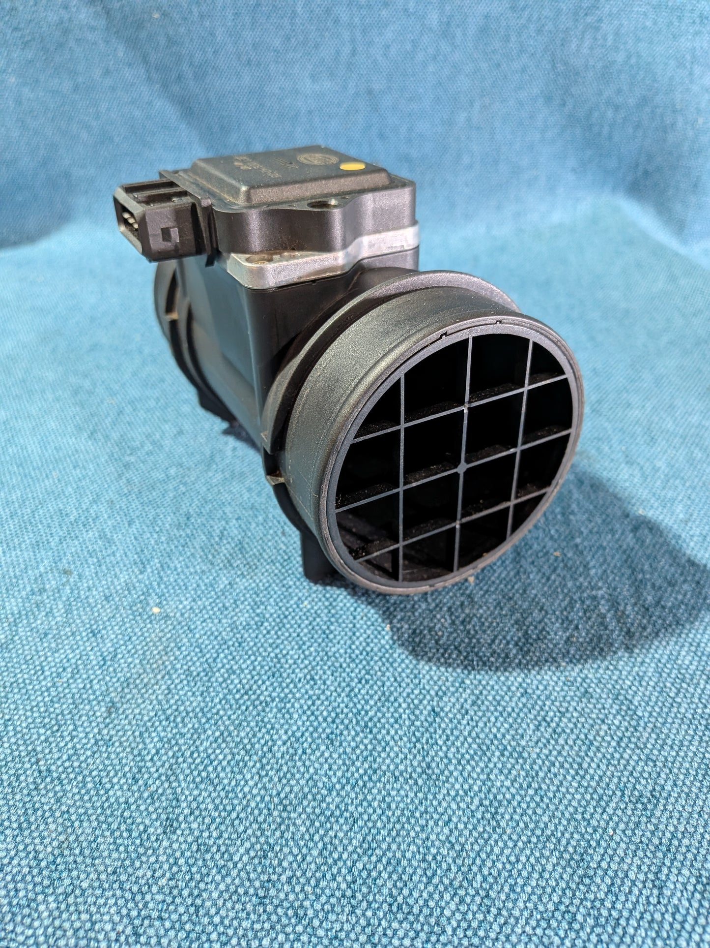 Mass Air Flow Sensor (MAF) Hella 8ET009142081 Opel/Omega B/Vectra B 90411957 NOS/New F10