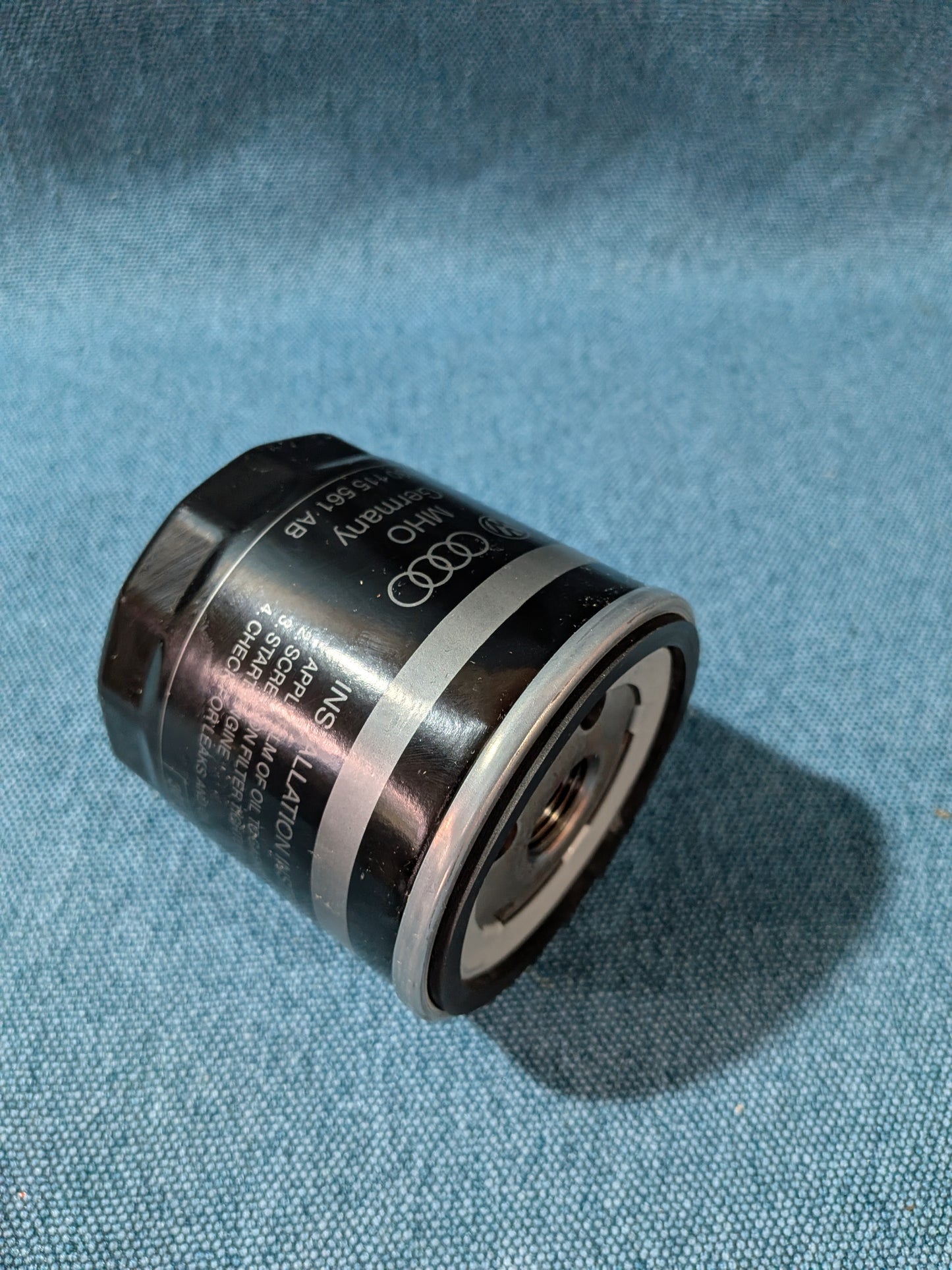 Oil Filter Golf/3/4/5/Plus/Vento/Bora/Caddy/2 9KV/3/Fox/Lupo 6X/New Beetle/Polo/86C/6N/9N/Audi A2 030115561AB NOS F4