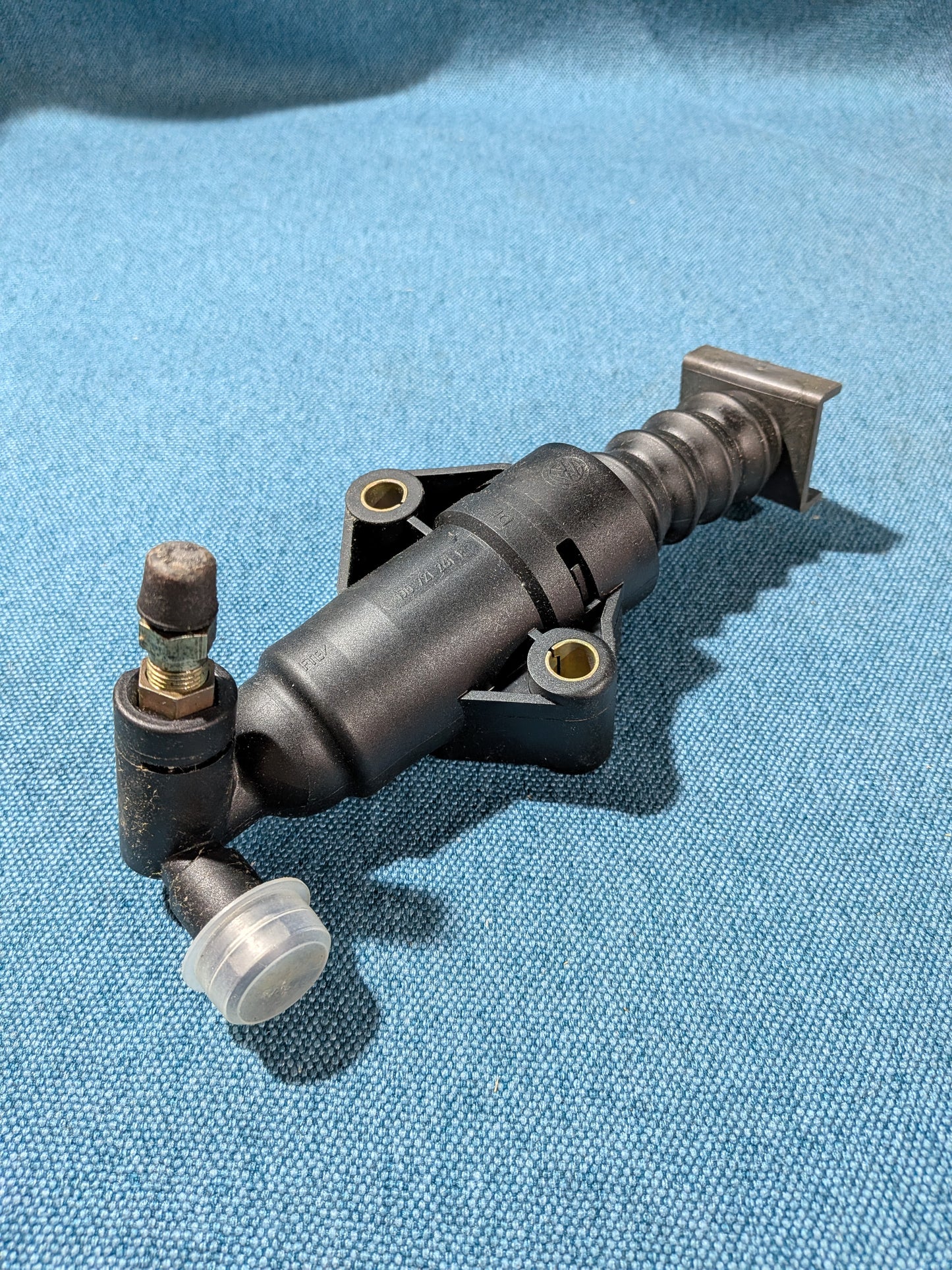 Clutch Slave Cylinder Golf 4/Bora/Caddy 2 9KV/Polo 6N/Audi A3 8L 1J0721261F NOS F10