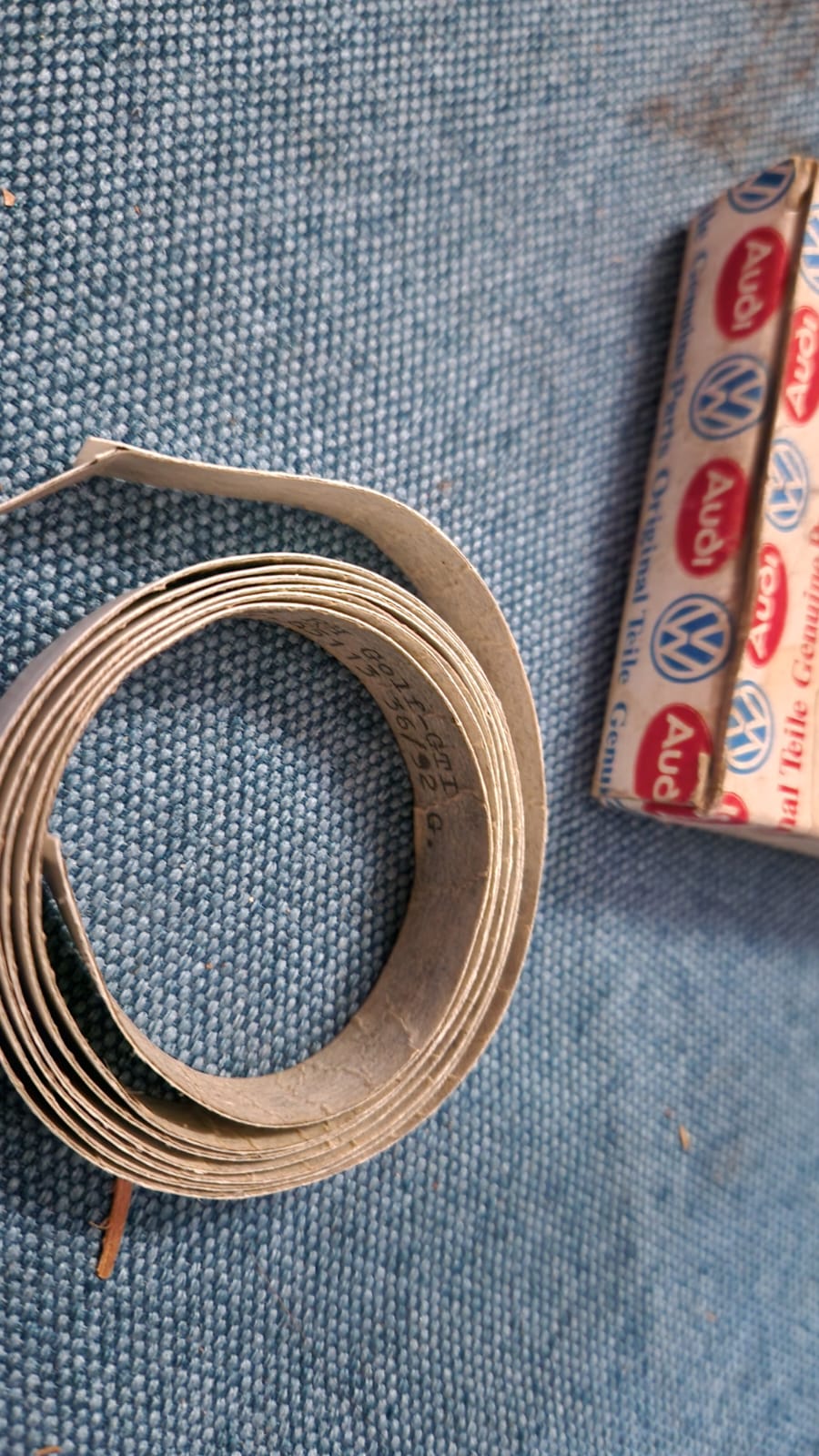 Golf 2 Zierstreifen GTI Aufkleber 16V NOS 191853516A A1