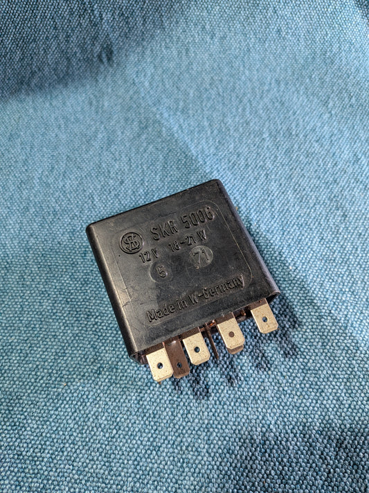 Turn signal relay for trailer operation SKR5006 T1/T2 Bus/Beetle/Type 3 111953211 Used B18