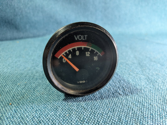 Voltmeter VDO Zusatzanzeige Passat/B1/B2/Audi 80/90/B1/B2 321919531 Gebraucht B24