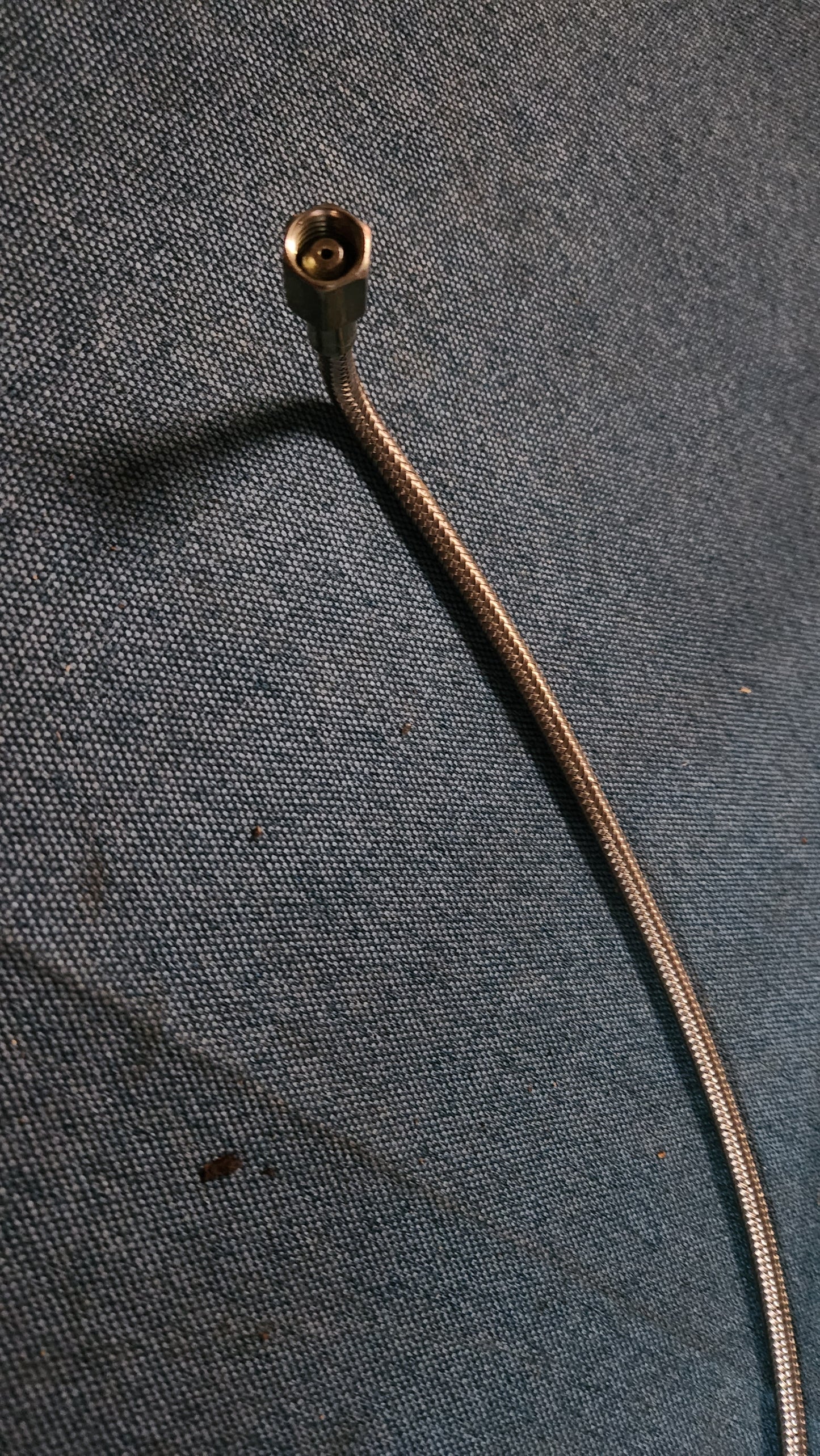 Golf 1 GTI DX JJ injection pipe flow divider 067133317B Nos B2