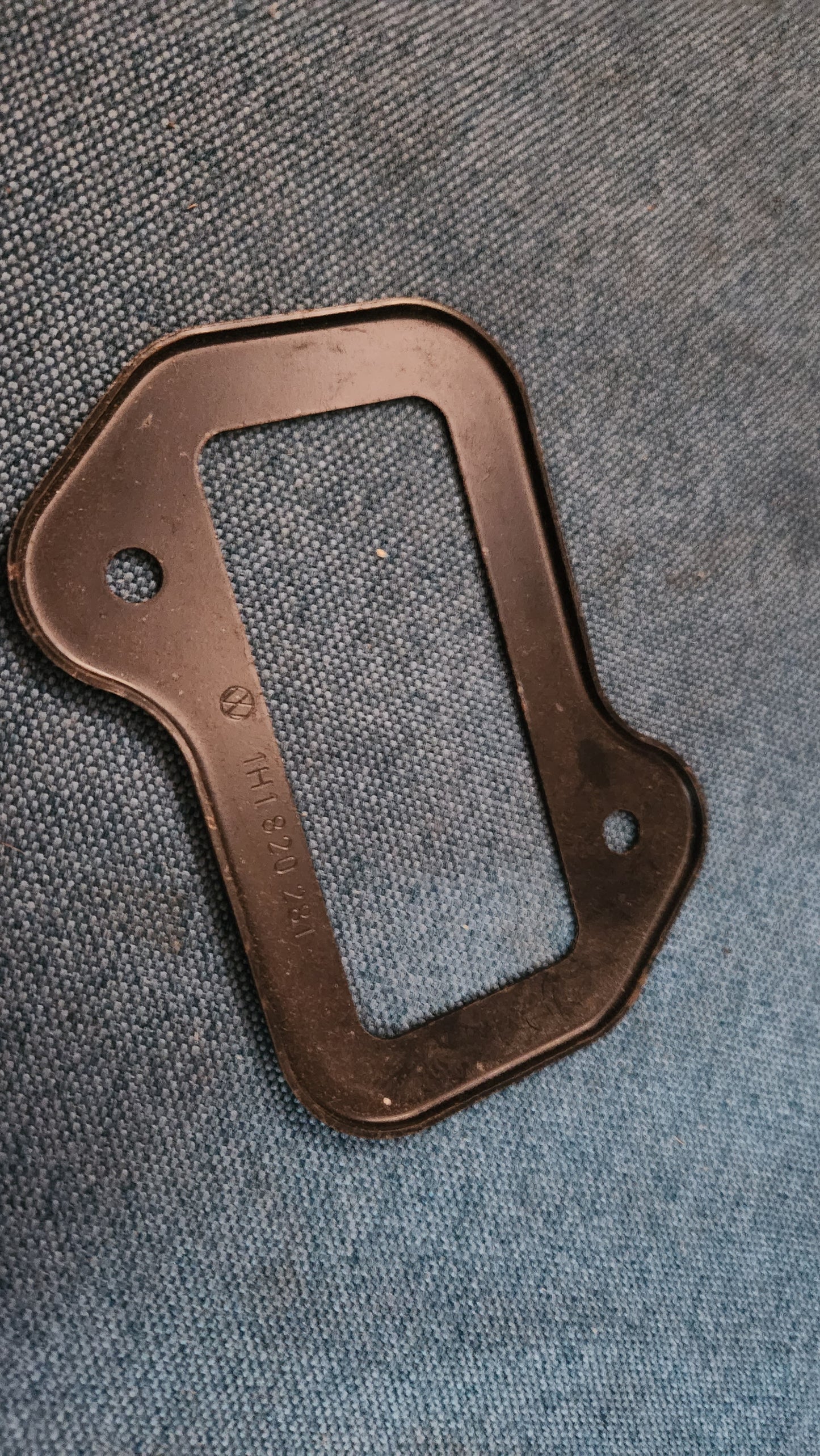 Golf 4 Audi A3 Passat 3B/BG Holder expansion valve 1H1820281 Nos A3