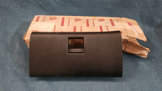 Glove Box Lid Cover Black Porsche 928 92855205303 Nos Q3