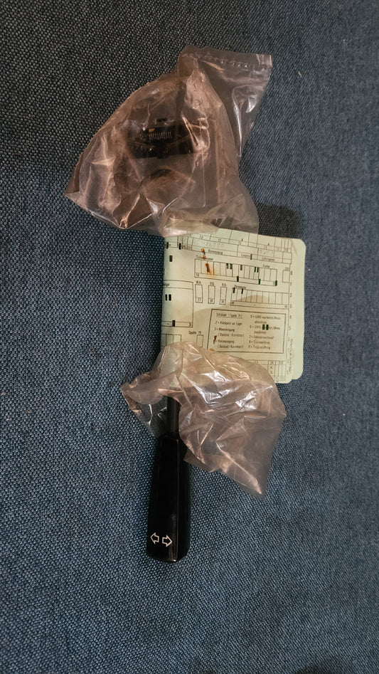 Audi 80 B1 Passat B1 Lenkstockschalter 821953513 Nos E1