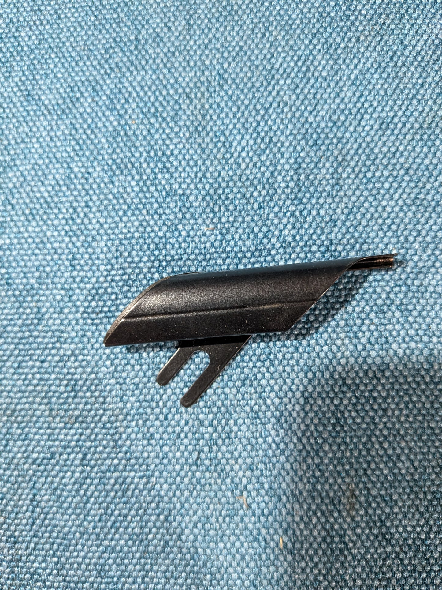Abschlusskappe Dachzierleiste  Audi 80/90/Typ 89 B4 893853723B NOS A13