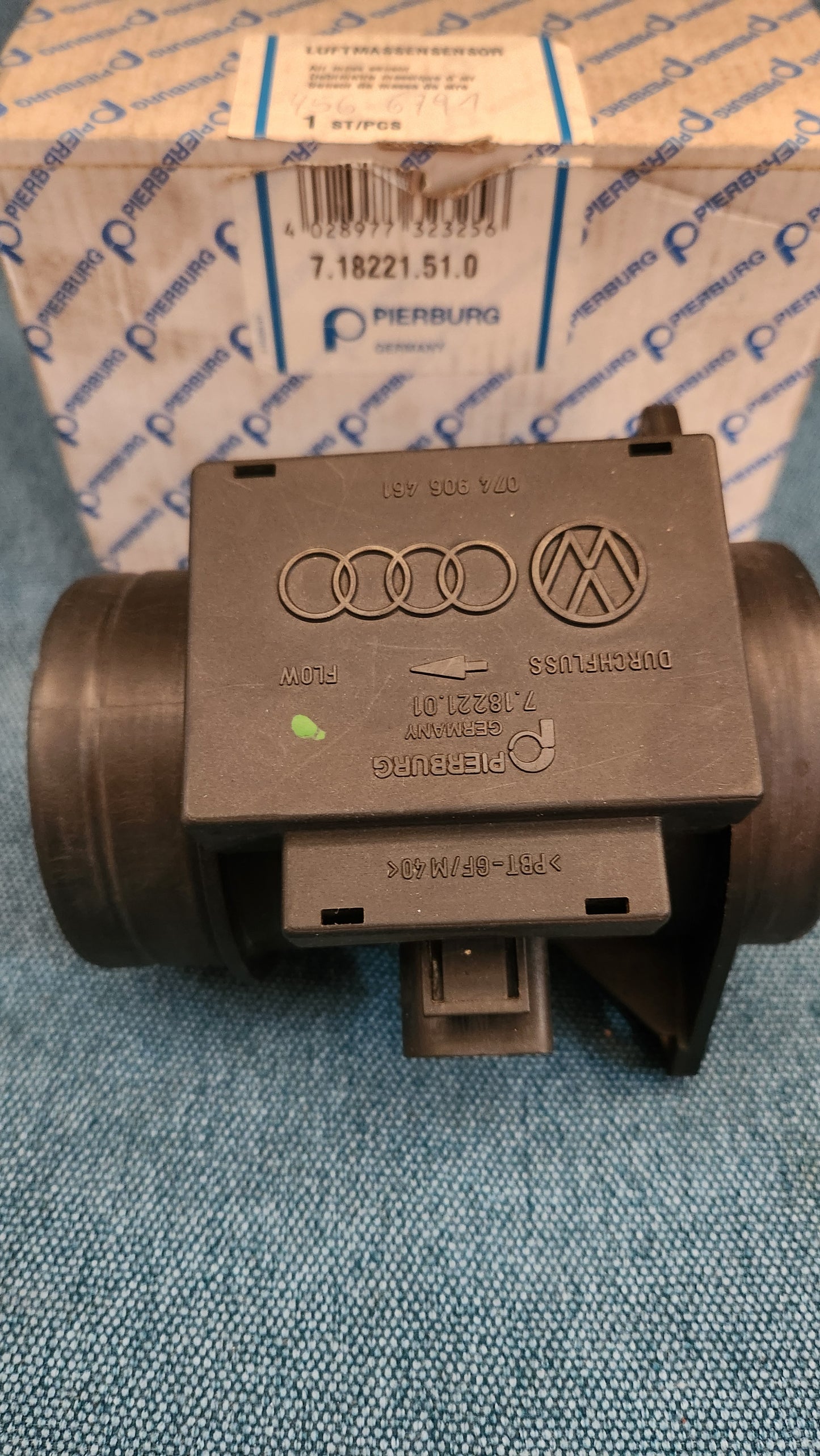 Pierburg Mass Air Flow Sensor Passat 35I B3/B4/Audi 80 B4/A4 B5/A6 C4/A3 8L/Golf4/Bora/LT2/Passat 3B/BG 074906461 Used F1