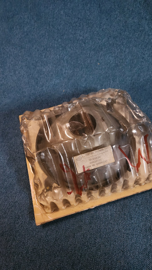 Mercedes W114/115 Reflektor Scheinwerfer Hella 9DR101111001 Nos D2