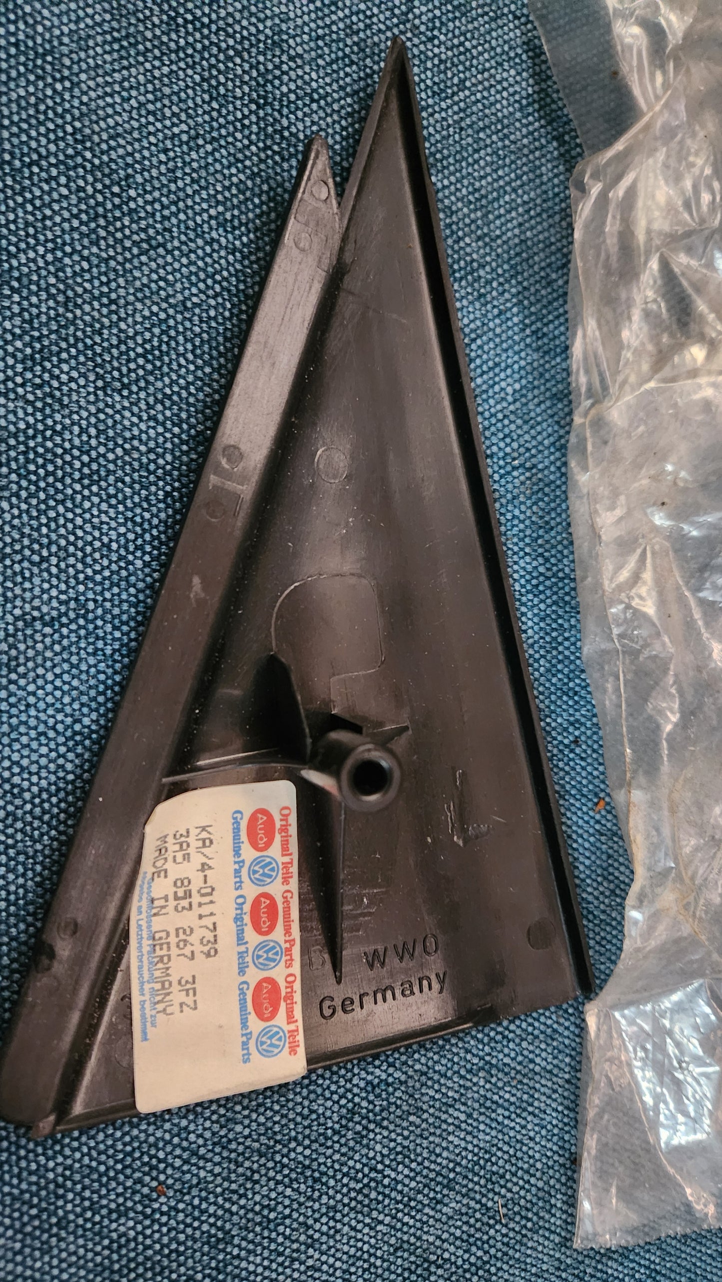 Passat B4 Spiegelabdeckung 3A5853267 Nos G6