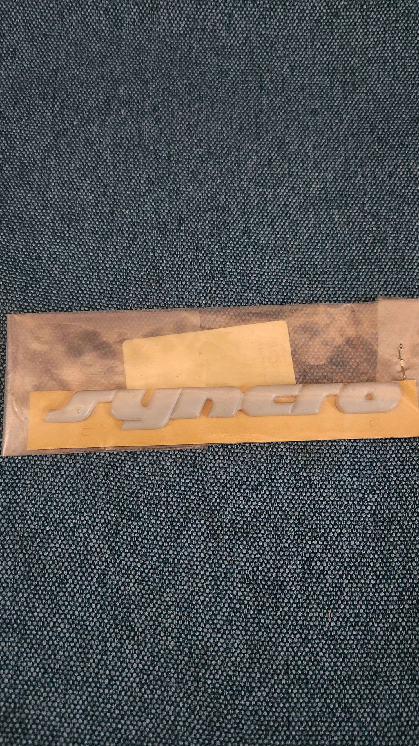 Syncro Emblem Passat B2/B3/Golf/Jetta/2/T4 Bus 333853675/GRU Nos
