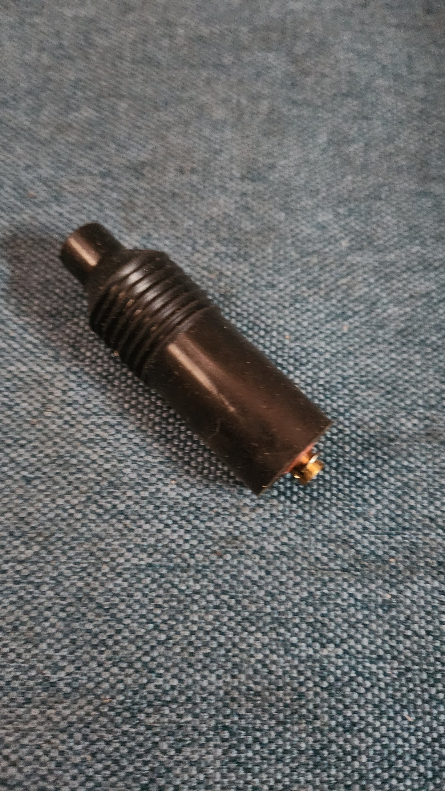 Endstörstecker für Zündleitung Golf/Jetta1/2/Caddy14D/Derby/Polo86C/Scirocco 2 052035281 Nos I1