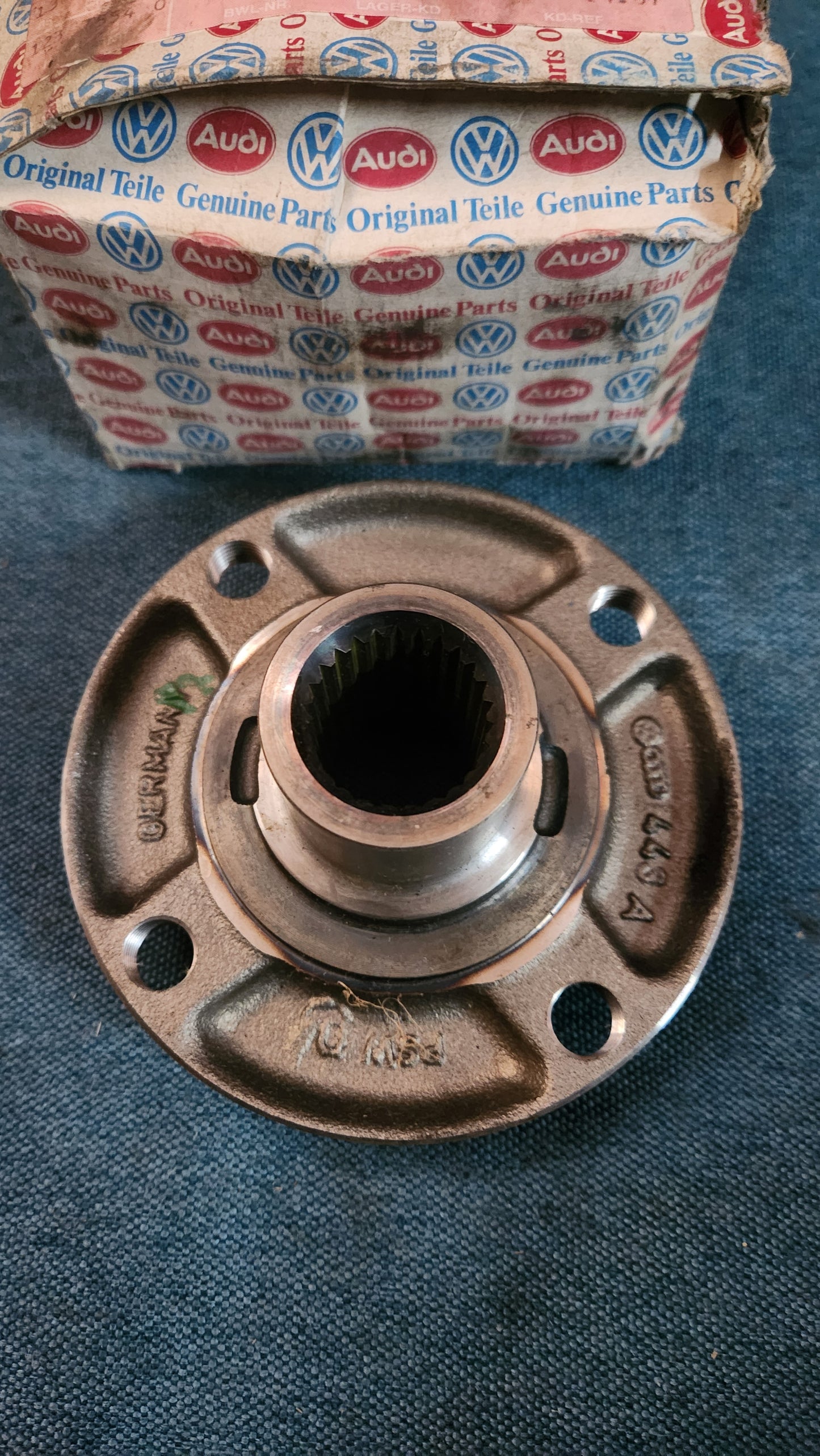 Audi 80/90/Coupe/Typ 85/100/C3/Typ44 Radnabe 4×108 443407615A Nos F4