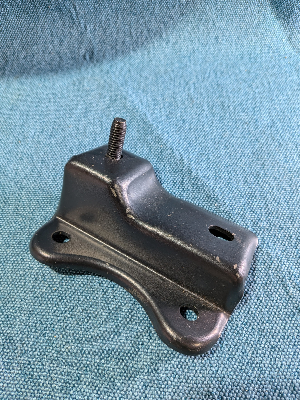Halter für Abgasrohr Golf/Jetta/1/Scirocco/1/2 171253193 NOS B17