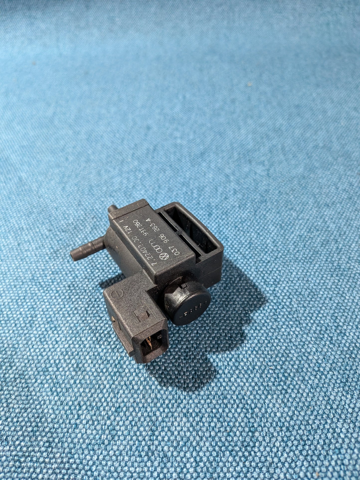 Magnetventil Kraftstofförderanlage Druckwandler Abgassteuerung Luftsteuerung-Ansaugluft Audi A3 8L/A4/B5/B6/A6 C5/Passat 3B/BG/Golf 3 037906283A Gebraucht A12