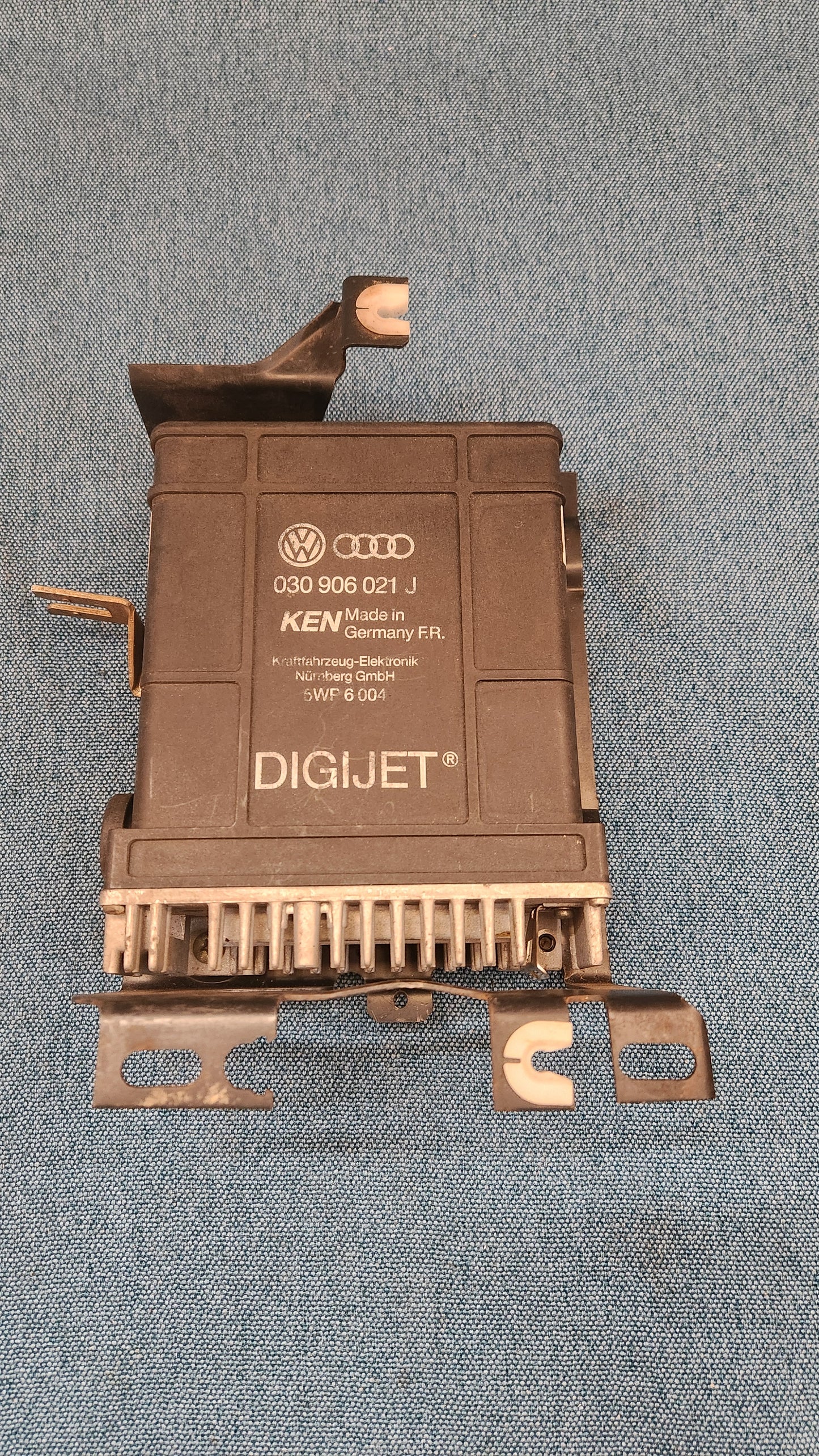 Golf/Jetta 2/Polo 86C 1,3 NZ Motorsteuergerät 030906021J Gebraucht M4