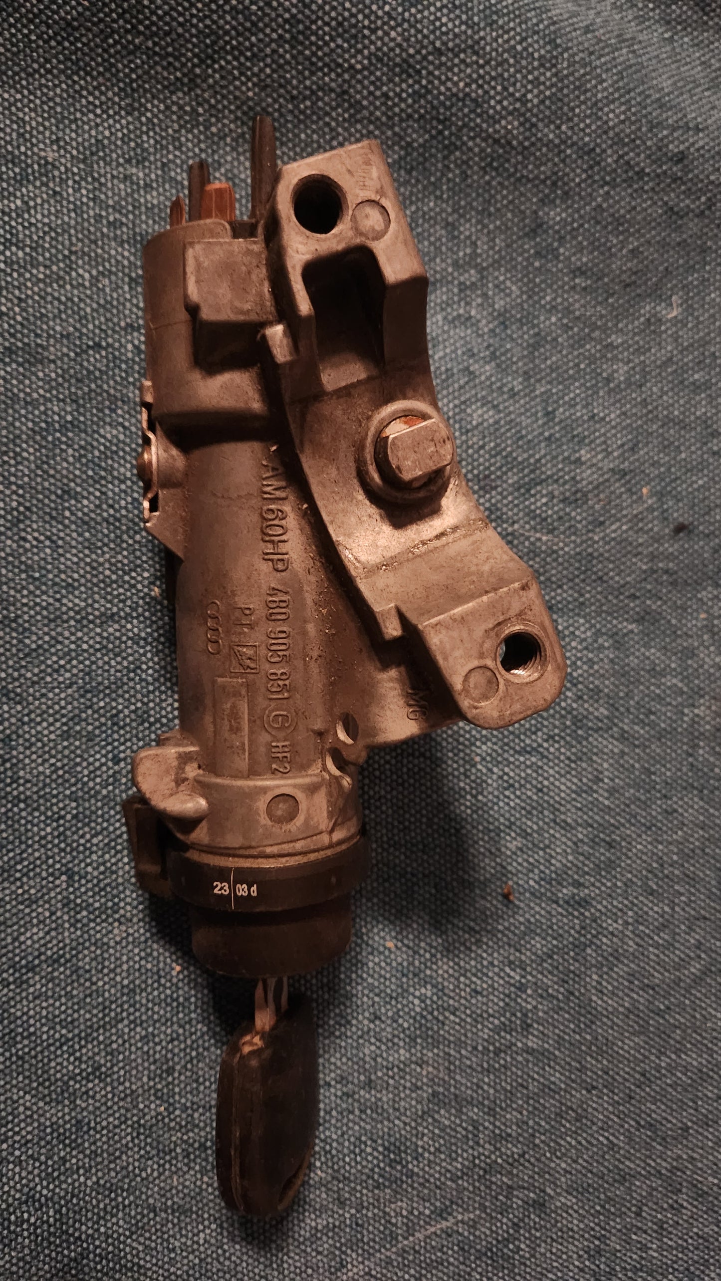 Passat 3B/BG Golf 4 T5 Zündschloss mit Schlüssel 4B0905851 Gebraucht D8