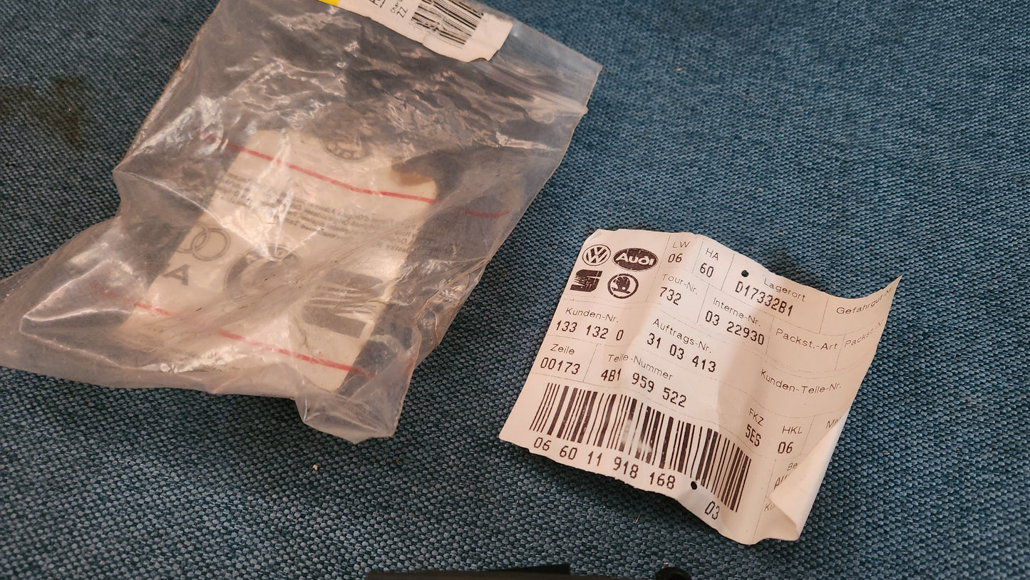 Audi A6 C5 4B2 Cover for front right window regulator switch 4B1959522 NOS A3