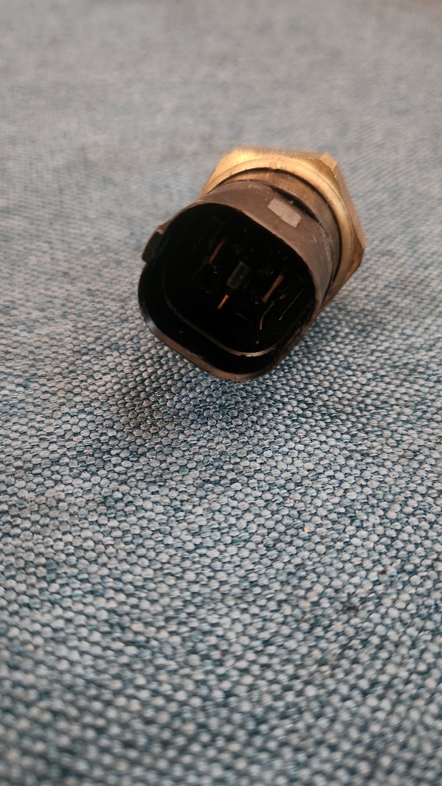 Thermoschalter Golf3/Vento/A3 8L 1H09594818 Nos J1