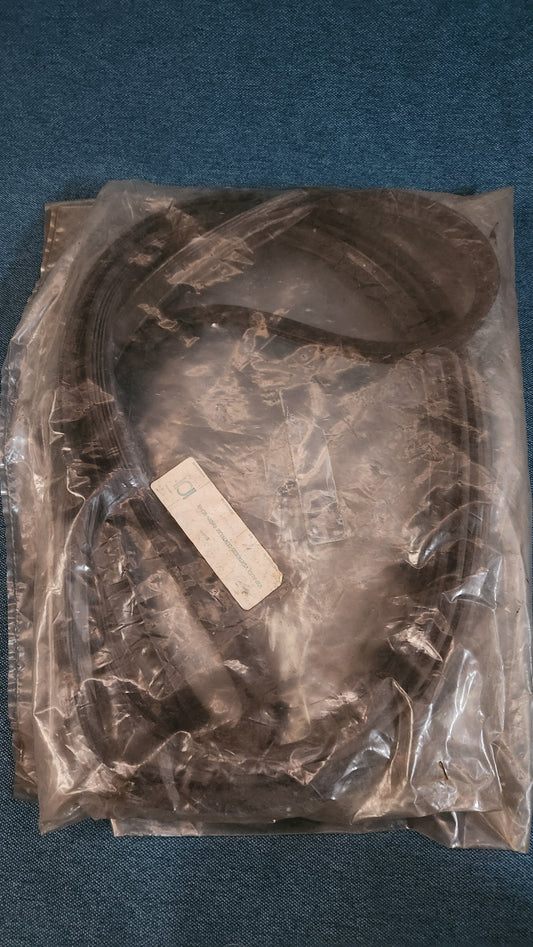Door seal Porsche 924/944 477837464 Nos K5