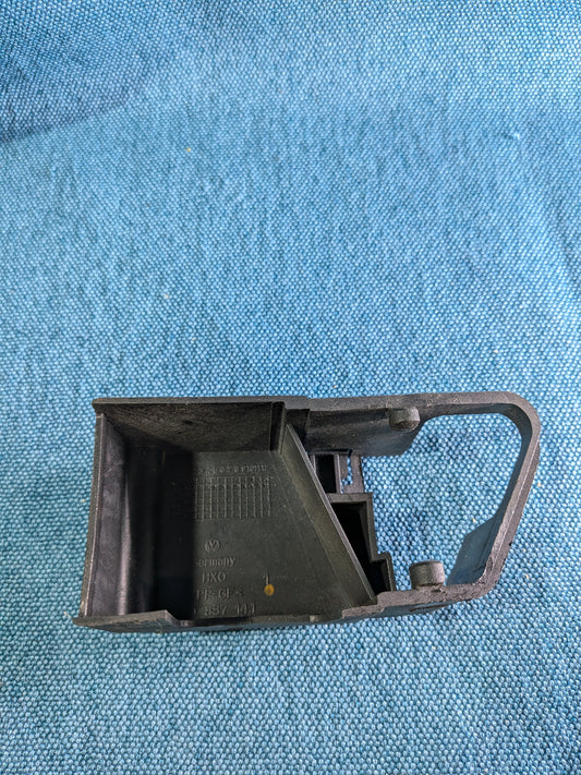 Türgriff Innen Gehäuse links Golf3/Vento 1H0837141 NOS B21