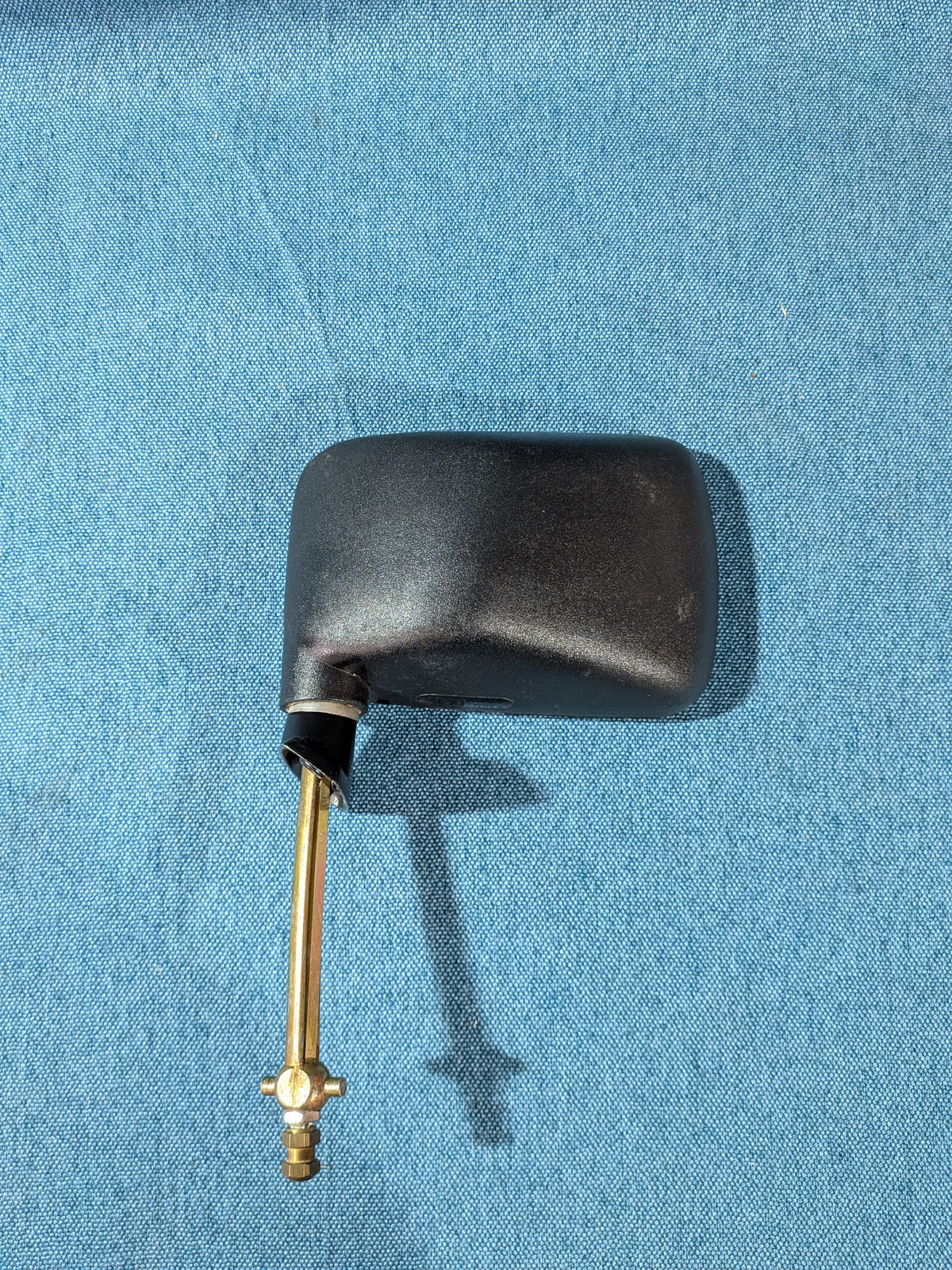 Sisäpuolelta säädettävä ulkopeili Golf/Jetta/1 171857501G NOS H9