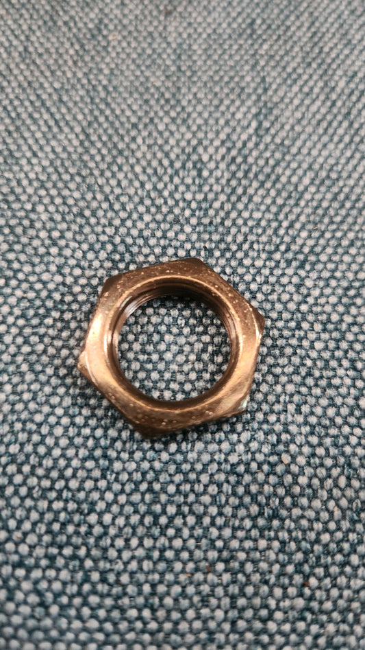 Mutter Wischerwelle T2/3 Bus/Käfer/Kübelwagen/Typ3/4/Karmann Ghia 823955243A Nos M2