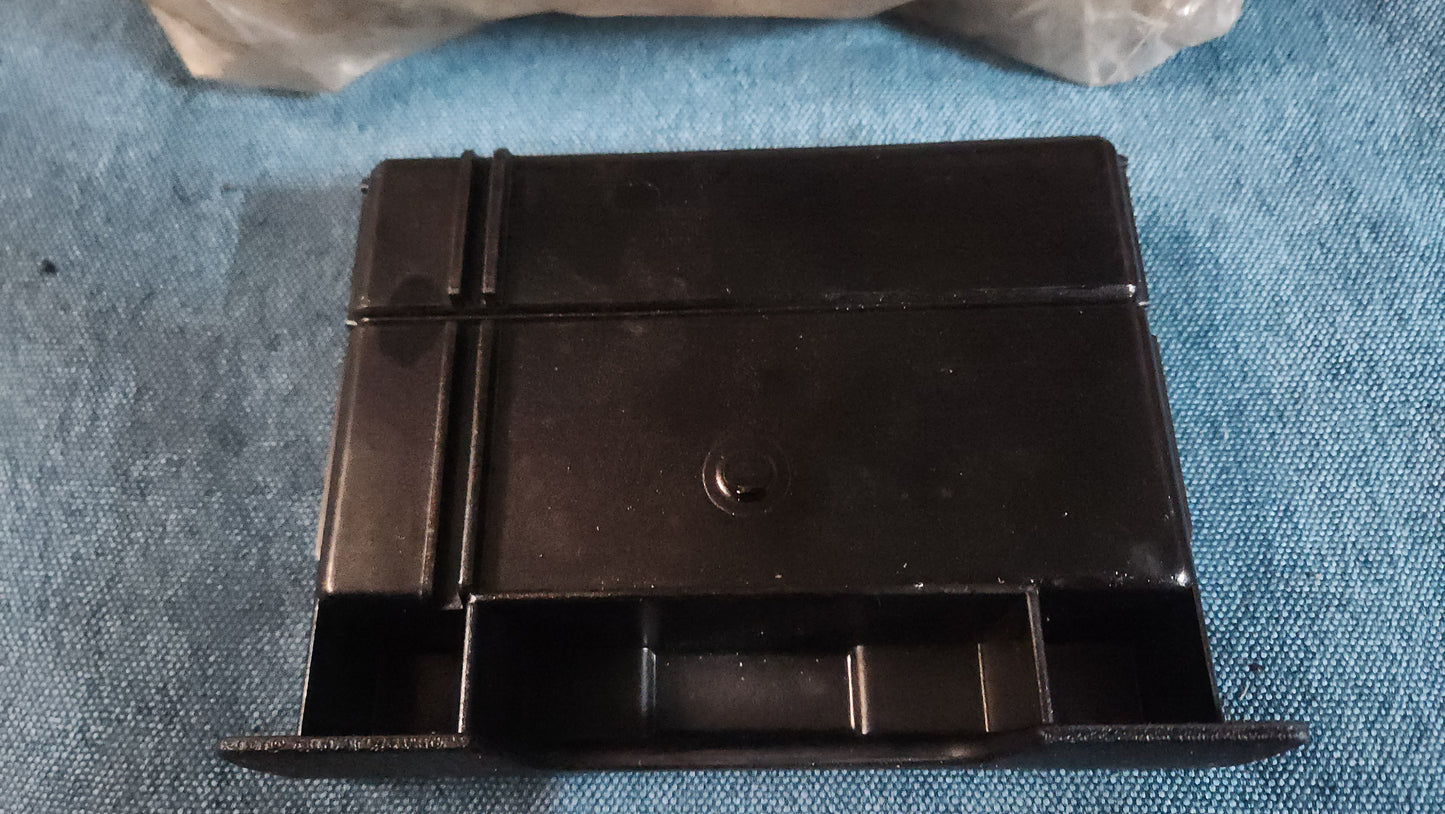 Aschenbecher Golf1/2/Jetta  191857309A Nos G8