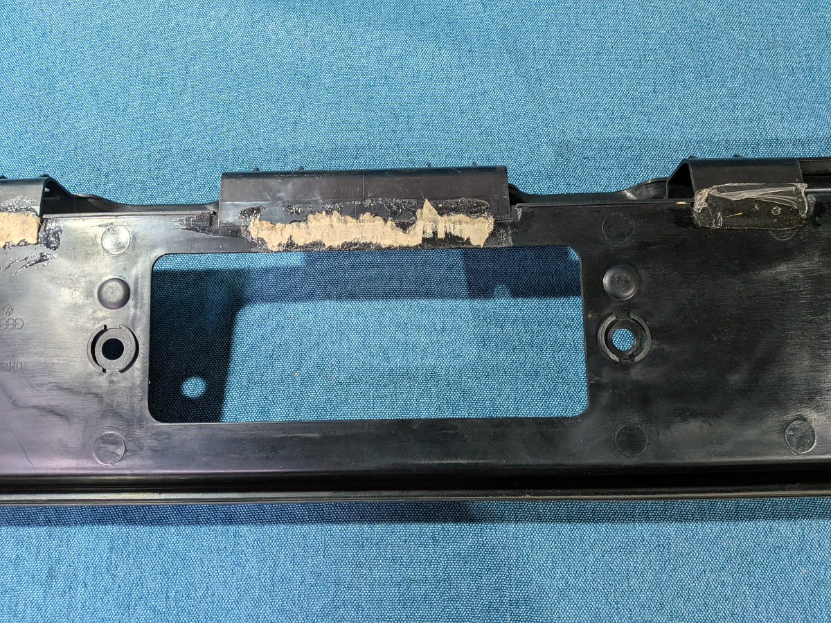 Heckblende Kennzeichenblende Audi/100/200/C3/Typ44 445853489A Gebraucht B20