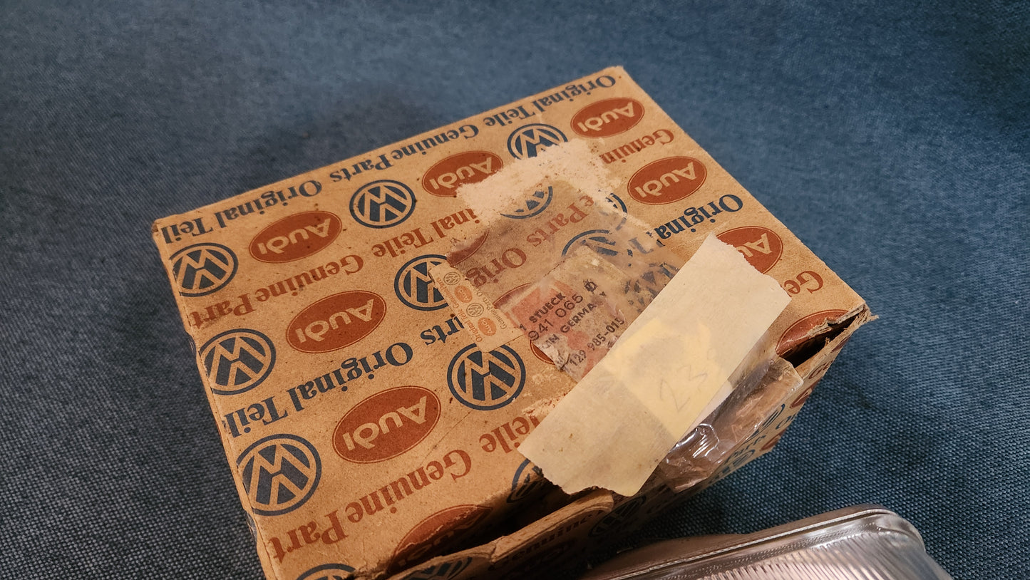 Passat B1 Nebelscheinwerfer 32B Nos 321941065 A1