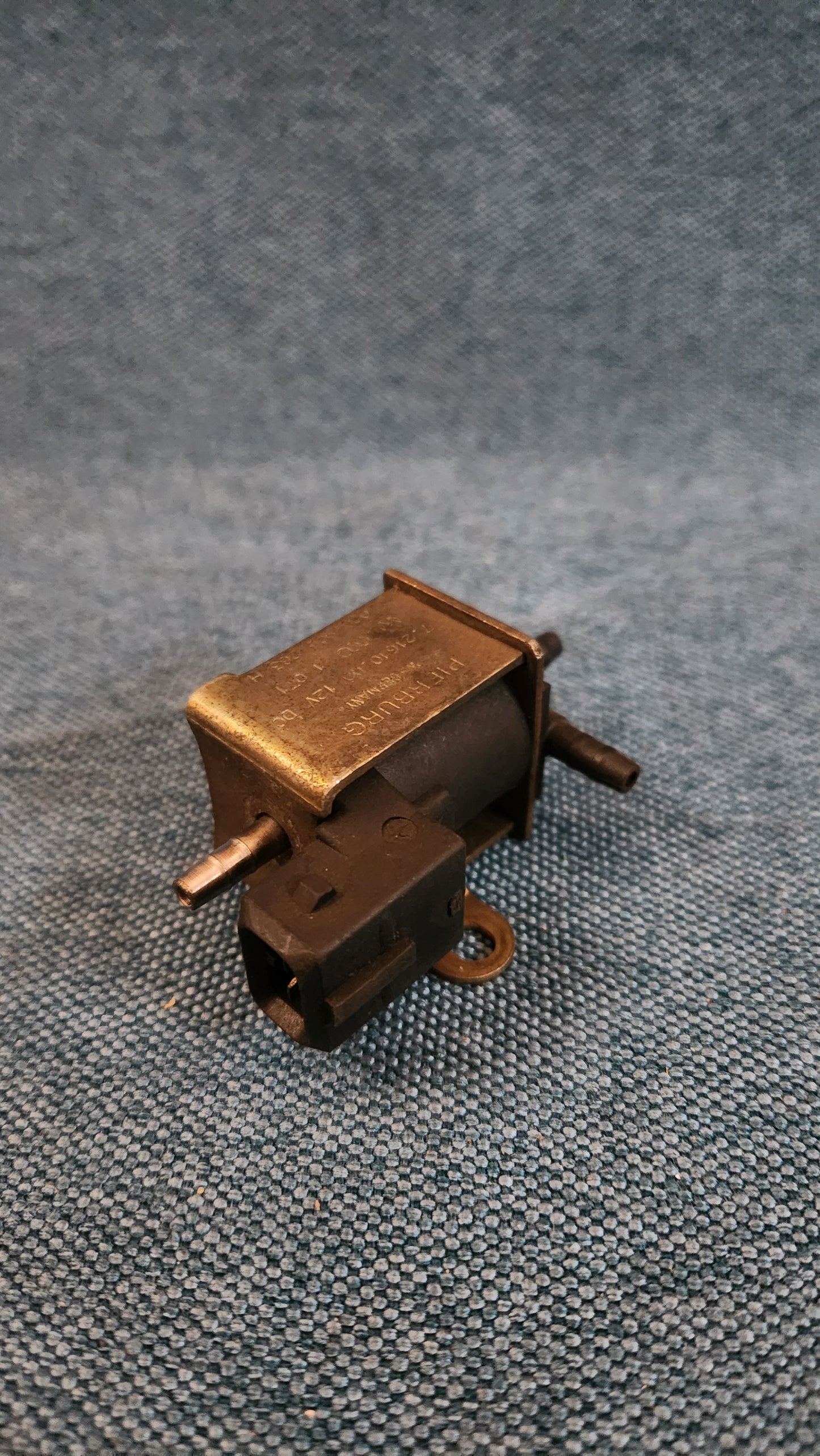 Ladedruck Regelventil Golf 4/Bora/Passat/B4/3B/BG/Audi A3 8L/A4/B5/B6/B7/A6/C4/C5/TT/80 B4/100/C4 026906283H Gebraucht M6