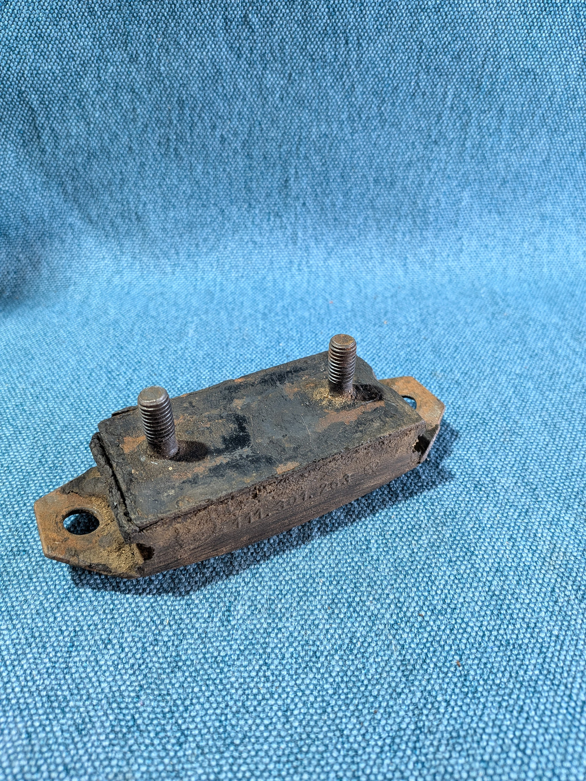 Gummimetalllager Getriebe hinten T1 Bus 113301263A Gebraucht E12