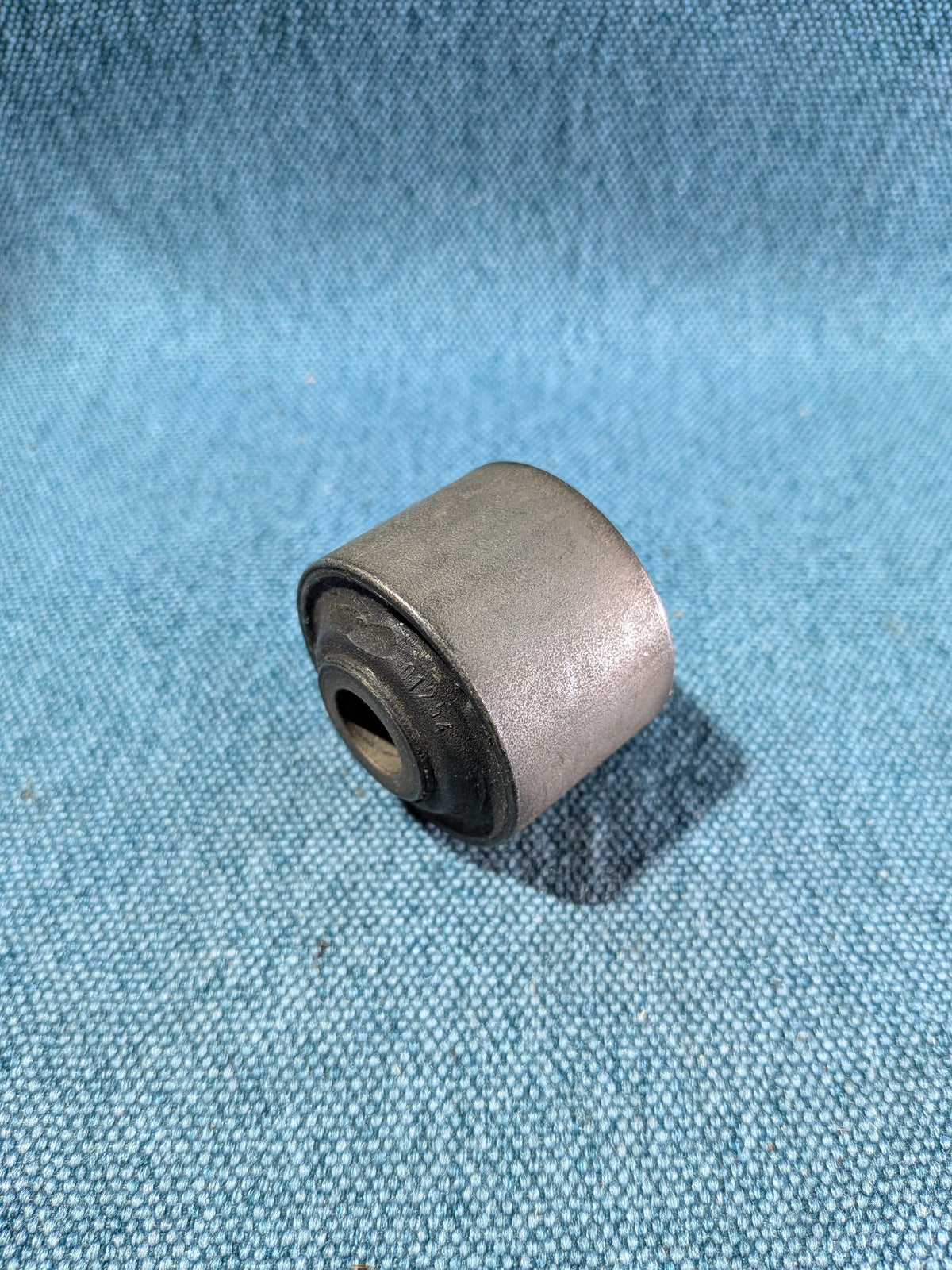 Achslager Hinterachse Boge 22200013001 Audi/80/90/B2/B3/Cabriolet/Coupe 811 811511247 NOS/Neu C8