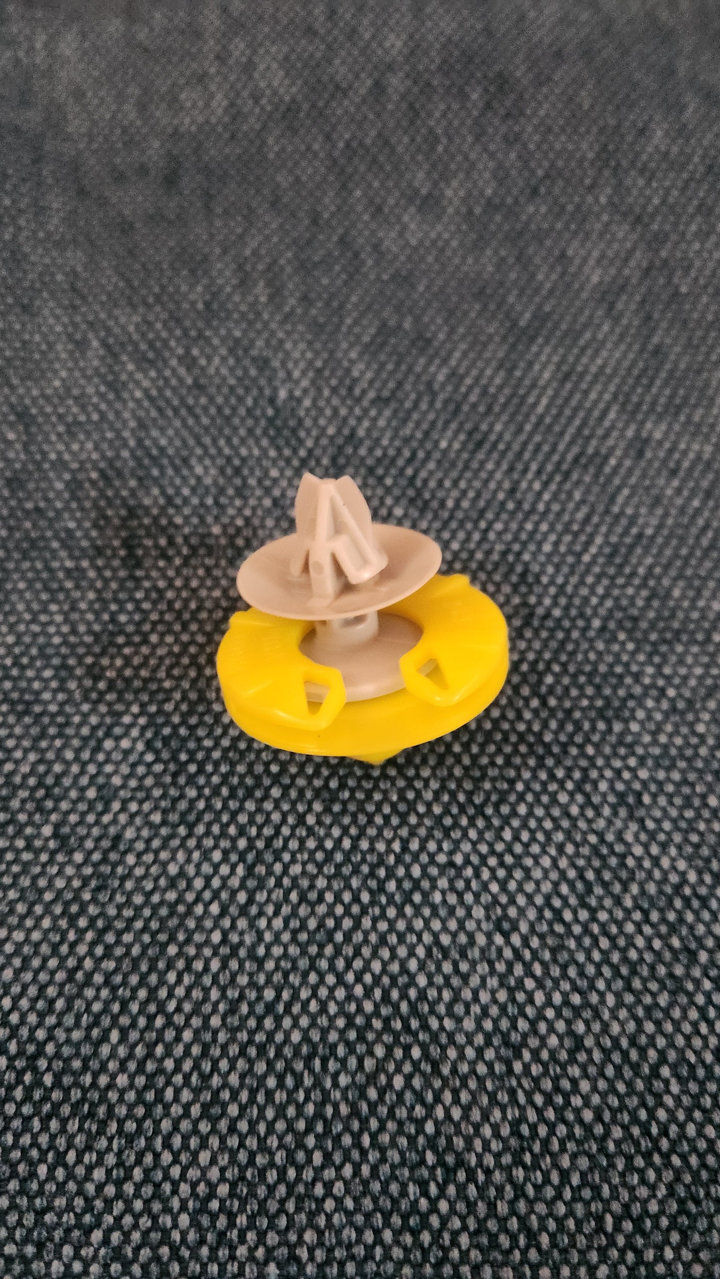 Türverkleidung Clip Golf3/Vento 1H0868243 Nos L7