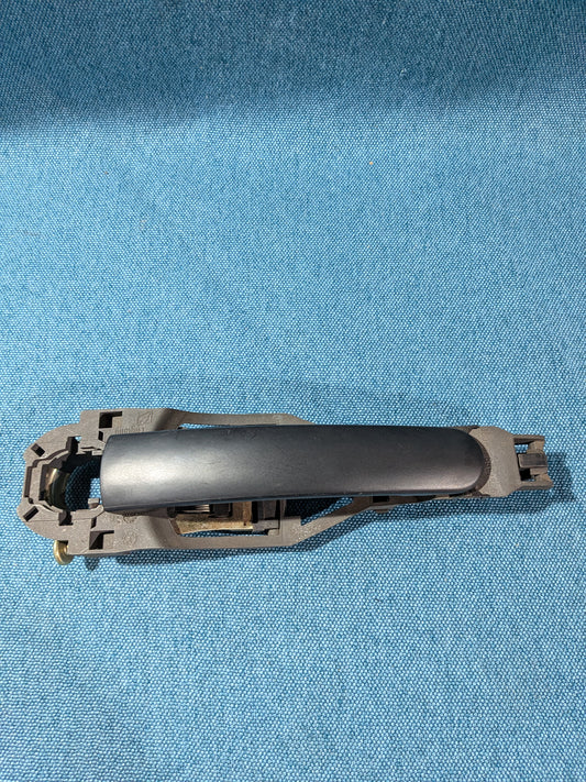 Door handle outer Golf 4/Passat 3B/BG 3B0837885 Used A15