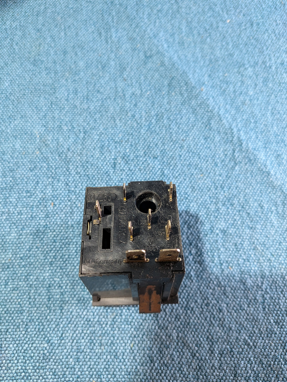 Light Switch Passat B2/Santana/Golf/Jetta/1/Polo 86C/LT1/Scirocco2 321941531K NOS B5