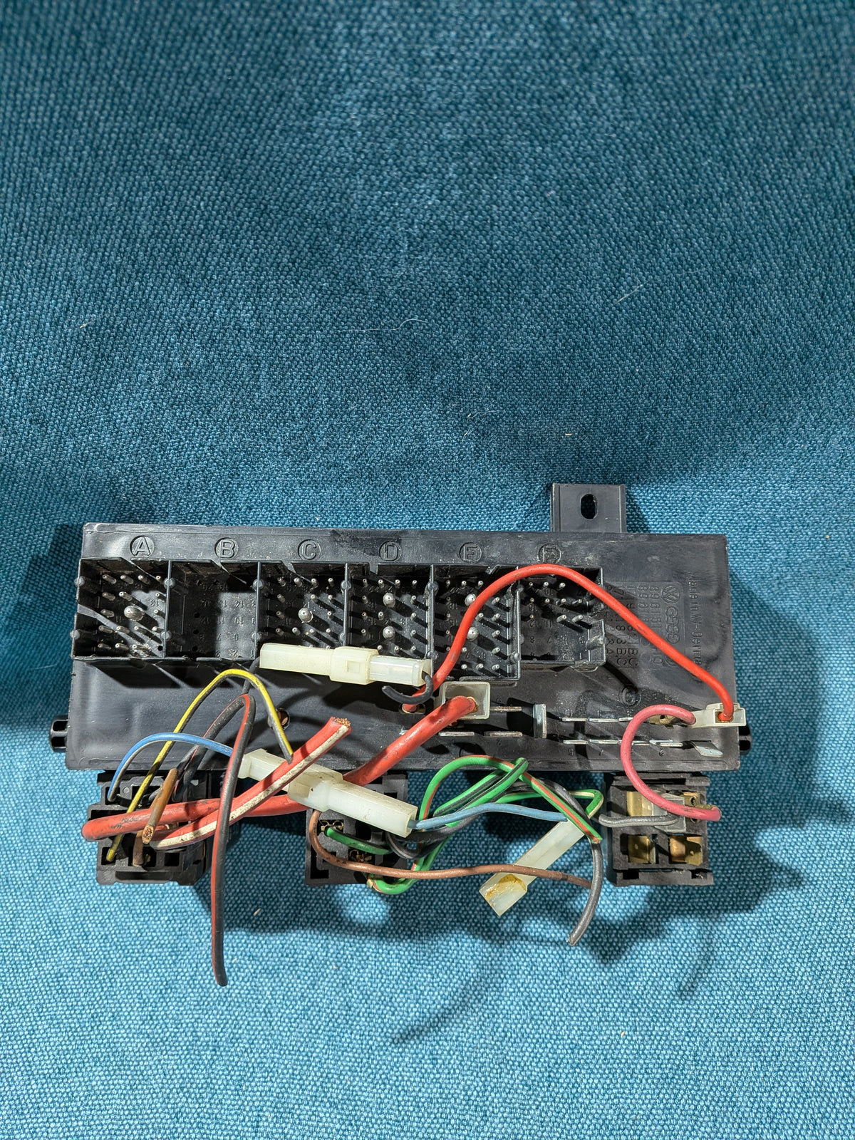 Fuse box Golf/Jetta/1/Cabrio/LT1/Scirocco 1/T3 Bus 171941813BC Used A27